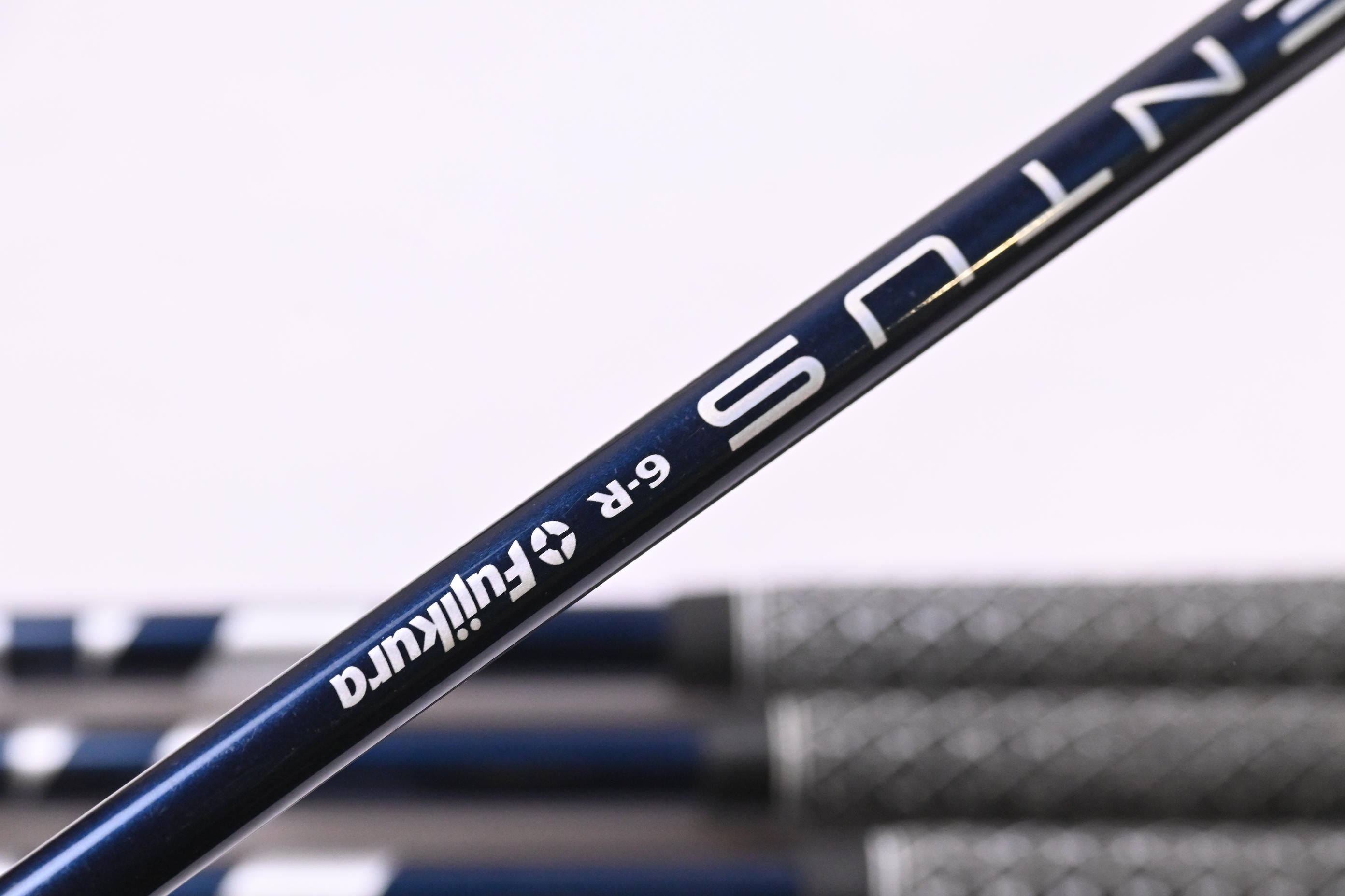 Taylormade SIM2 Max OS Irons / 6-PW+SW / Regular Flex Ventus Blue 6 Shafts