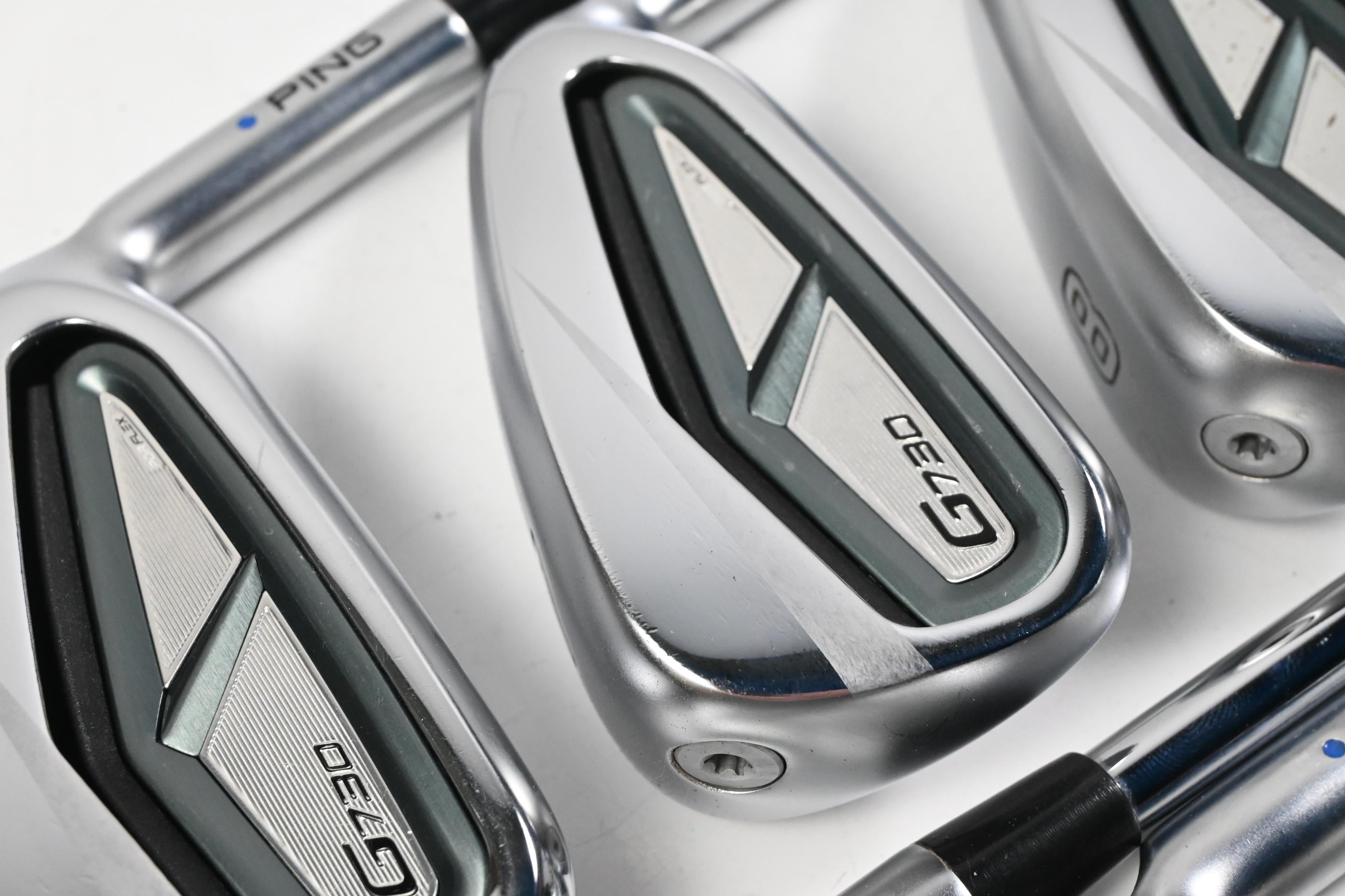 Ping G730 Irons / 6-PW+AW+GW+SW / Blue Dot / Regular Flex Dynamic Gold R300