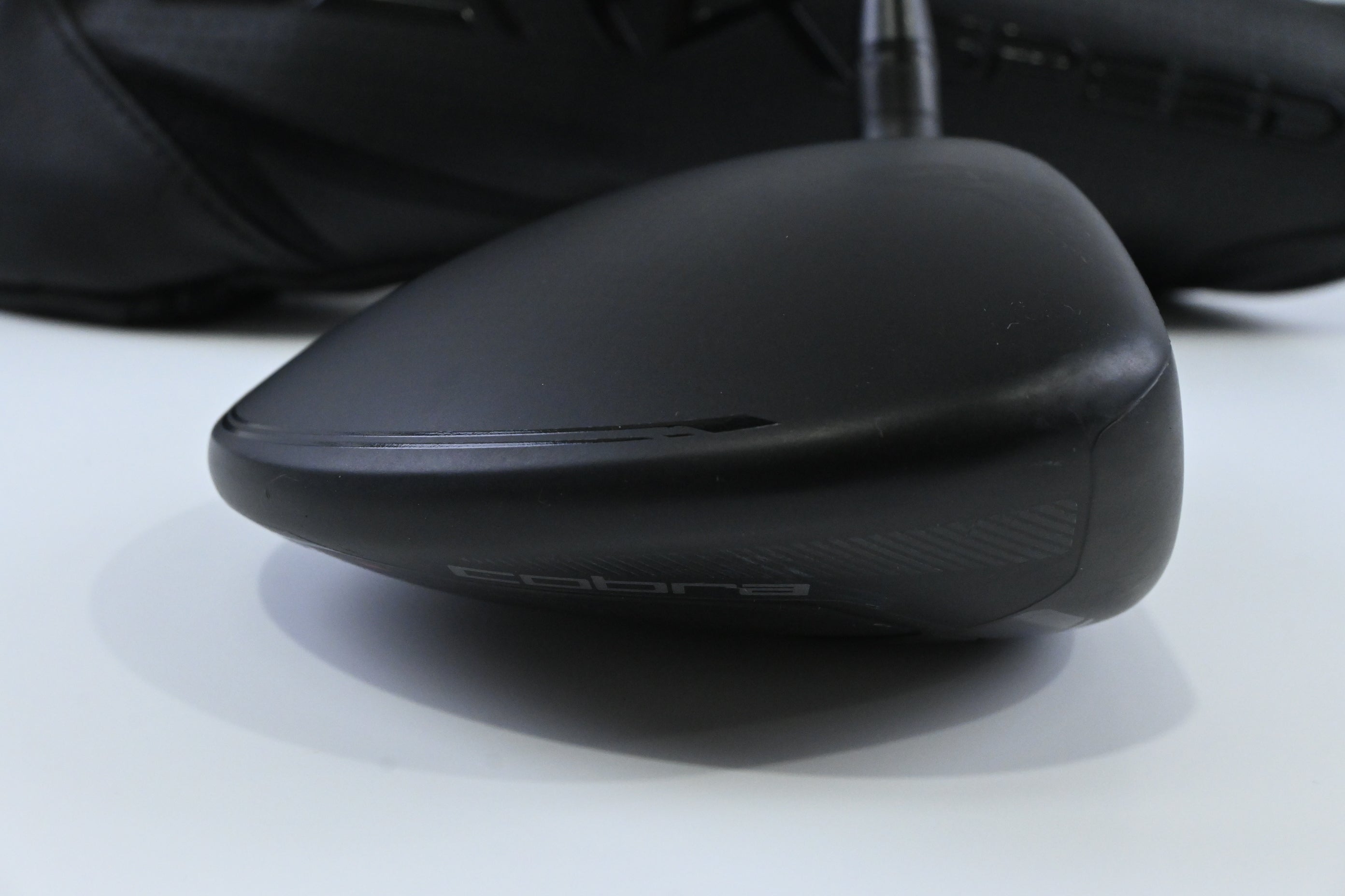 Cobra Darkspeed Max Driver / 10.5 Degree / Stiff Flex UST LinQ M40X 6 Shaft