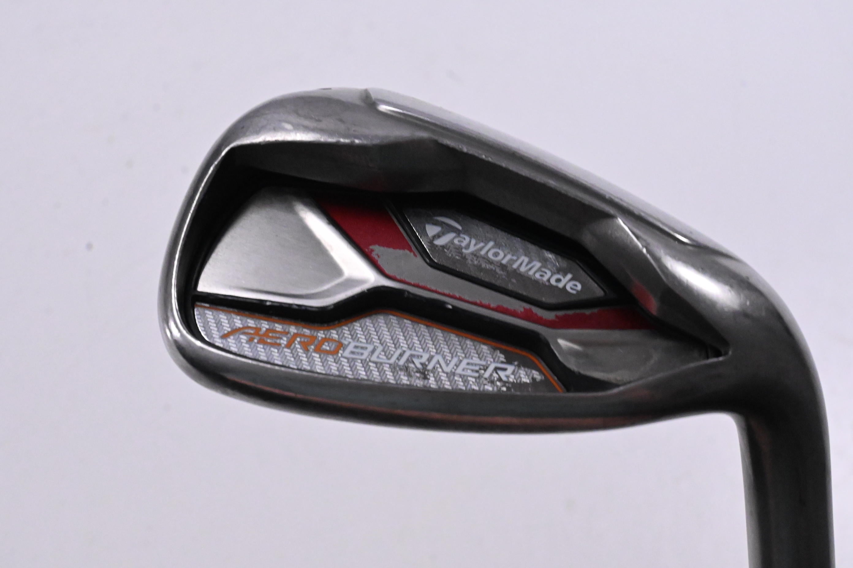 Ladies Taylormade Aeroburner Gap Wedge / 49.5 Degree / Ladies Flex Reax 45 Shaft