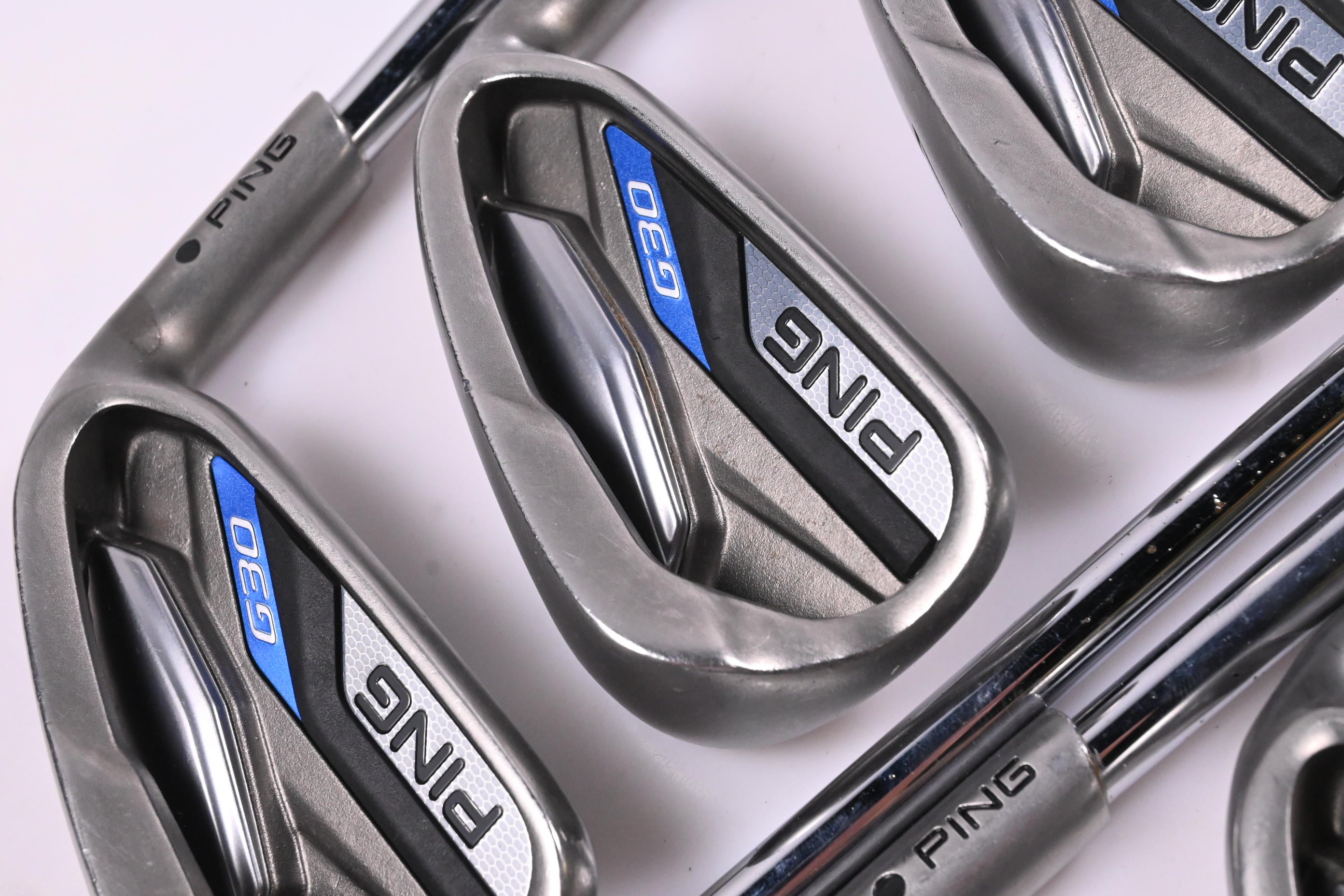 Ping G30 Irons / 5-PW+SW / Black Dot / Regular Flex Ping CFS Distance Shafts