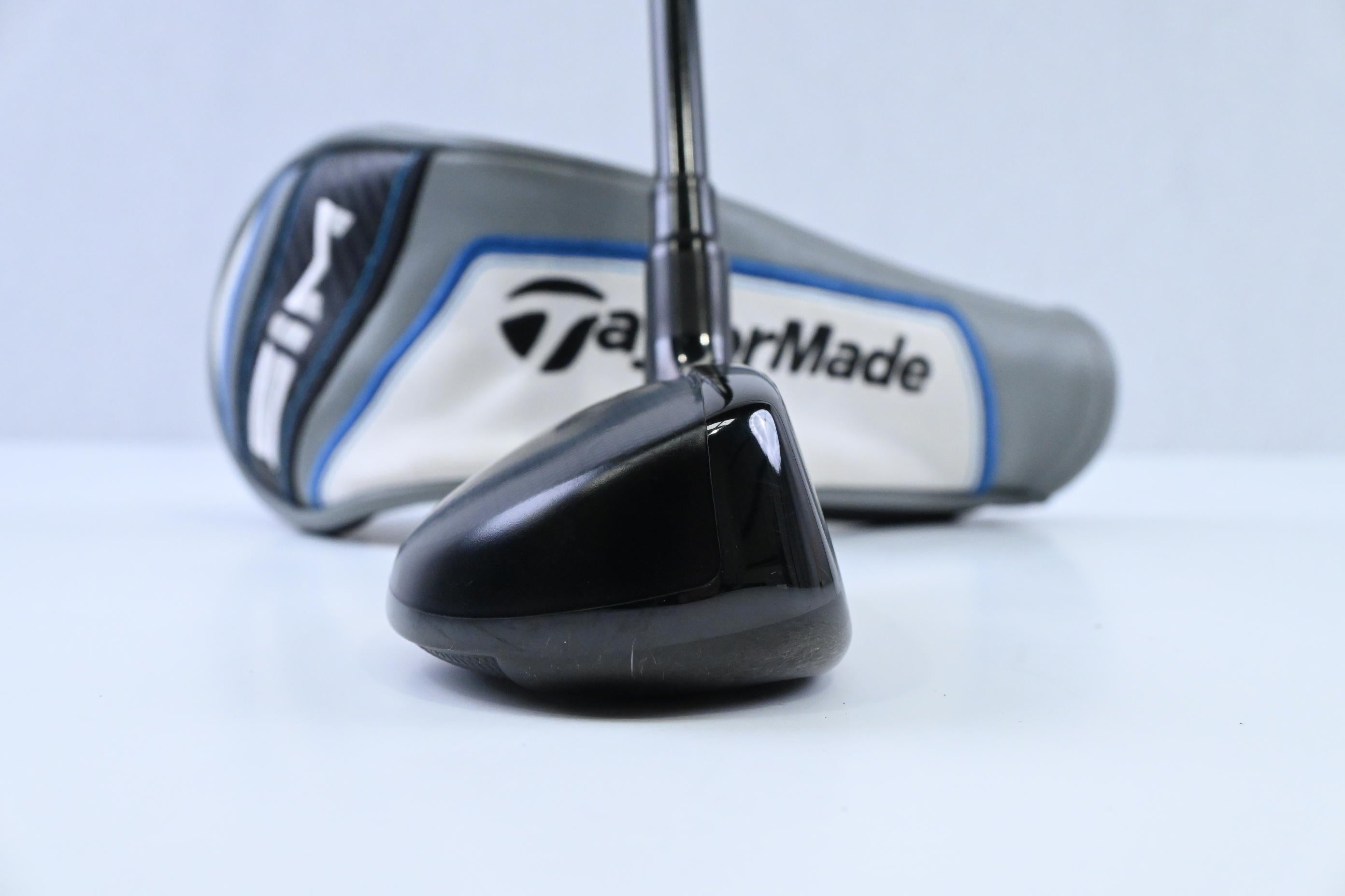 Taylormade SIM2 #2 Hybrid / 17 Degree / Regular Flex Tensei AV Blue 70 Shaft