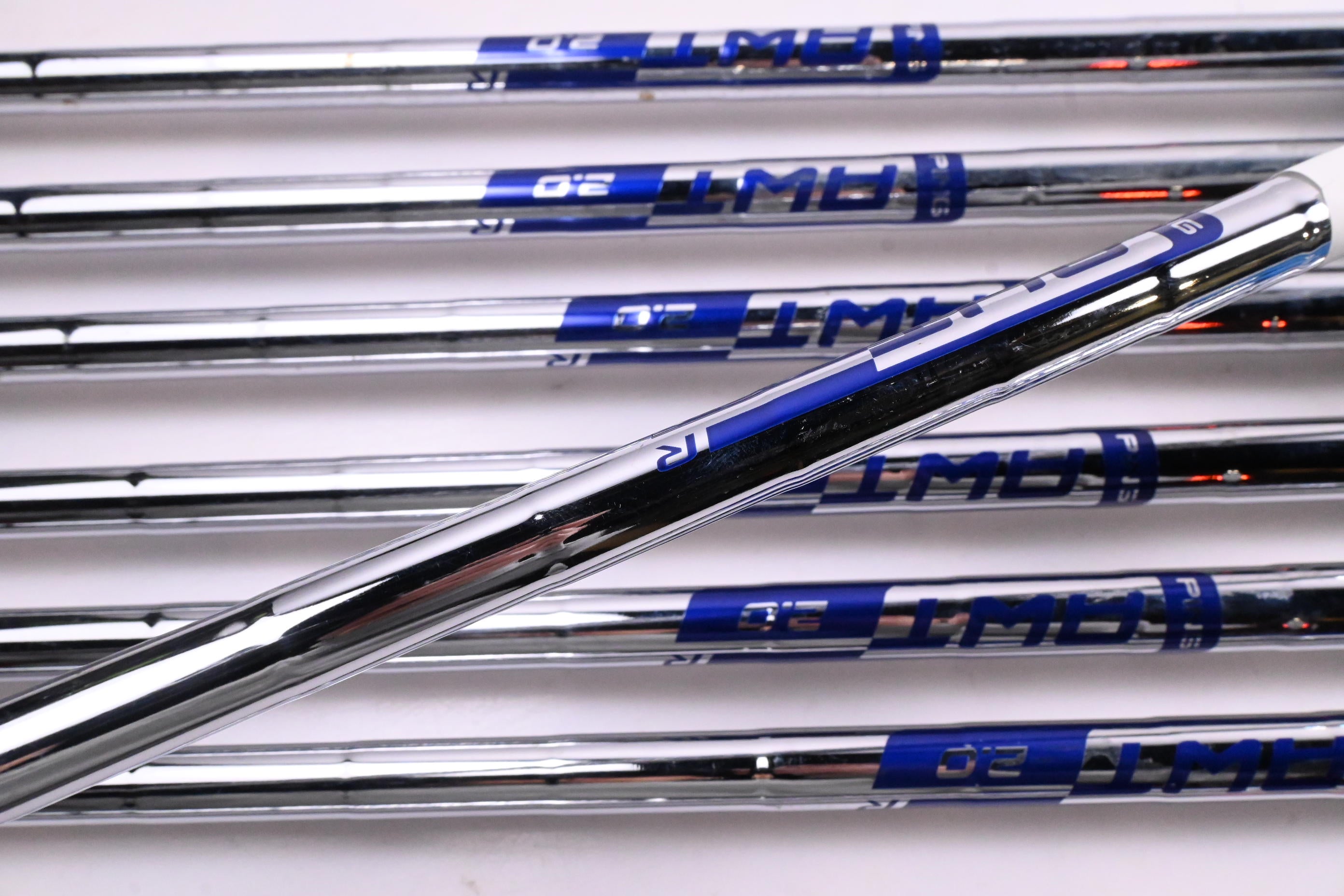 Ping G Series Irons / 4-PW+GW / Yellow Dot / Regular Flex Ping AWT 2.0 Shafts