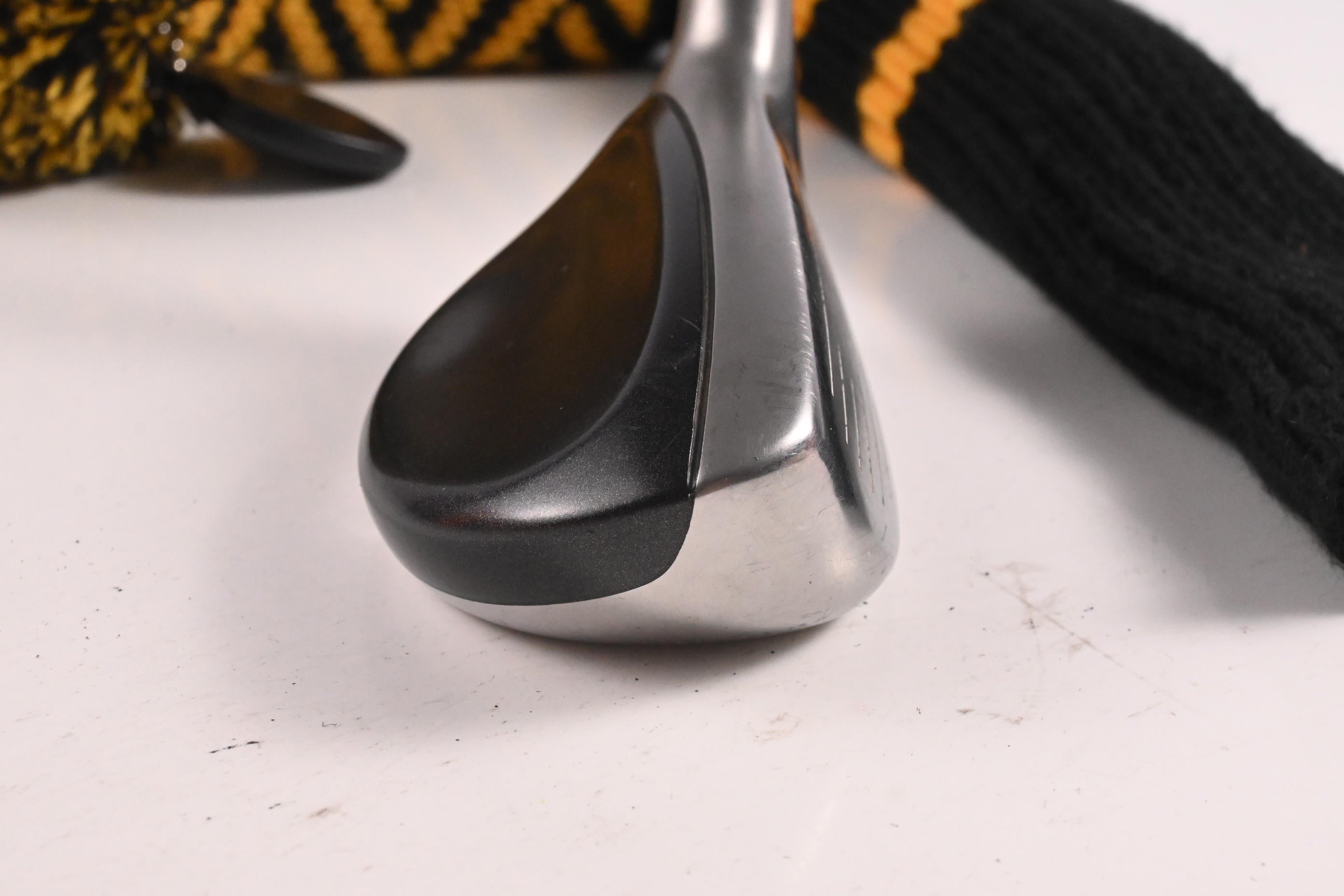 Cleveland HiBore #3 Hybrid / 22 Degree / Stiff Flex Cleveland 83 Shaft