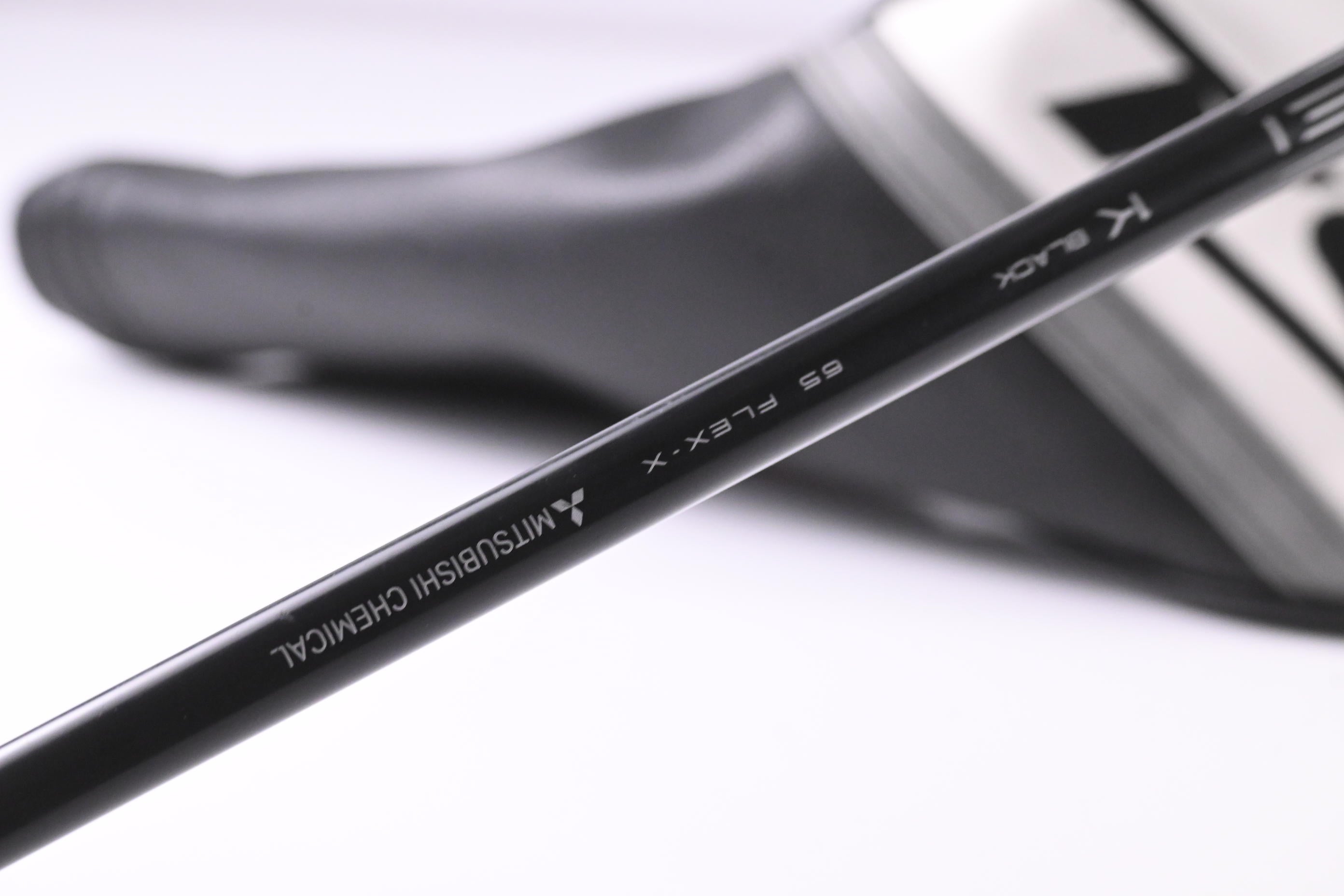 Titleist TSR2 Driver / 10 Degree / X-Flex Tensei 1K Black 65 Shaft