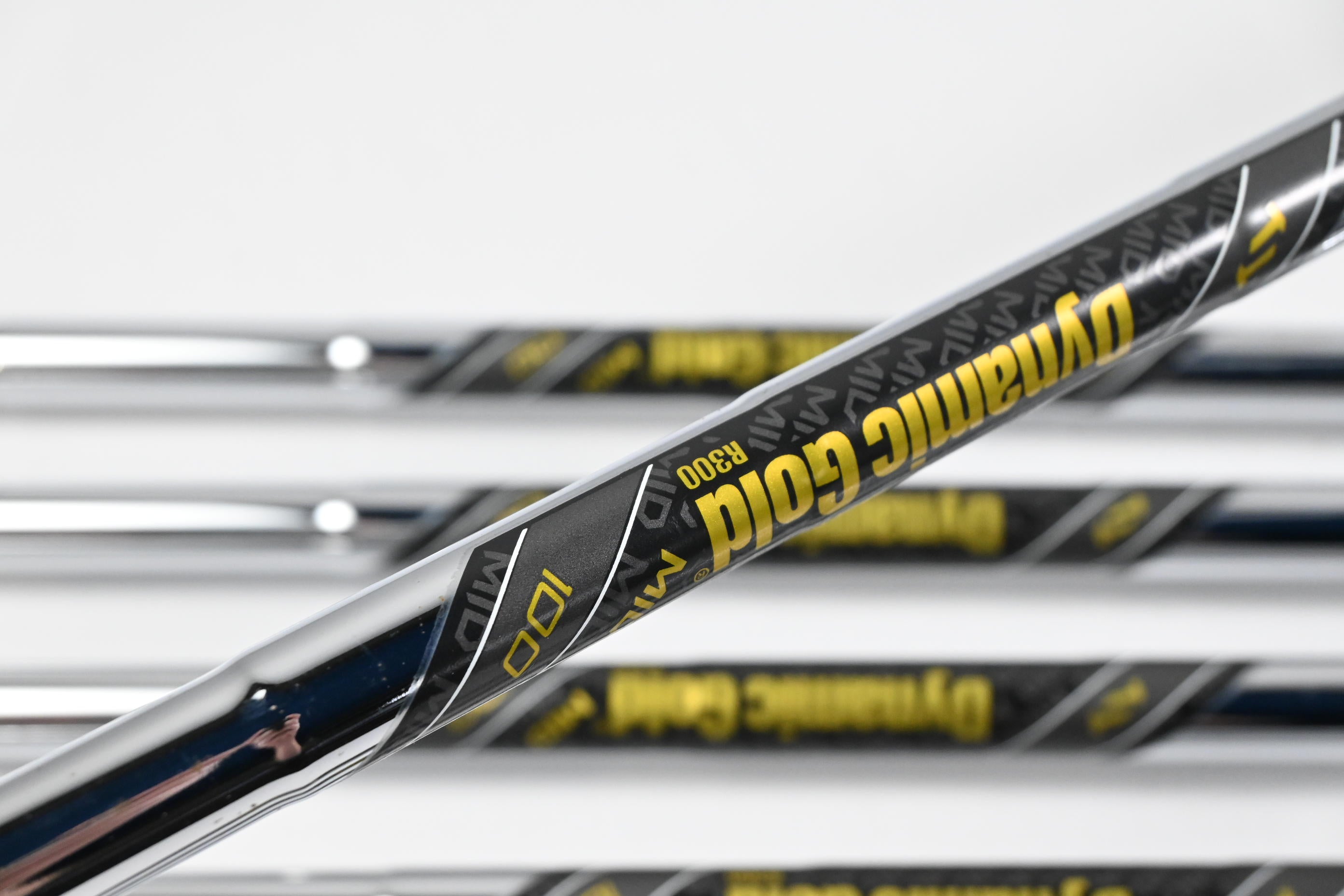 Ping G730 Irons / 6-PW+AW+GW+SW / Blue Dot / Regular Flex Dynamic Gold R300