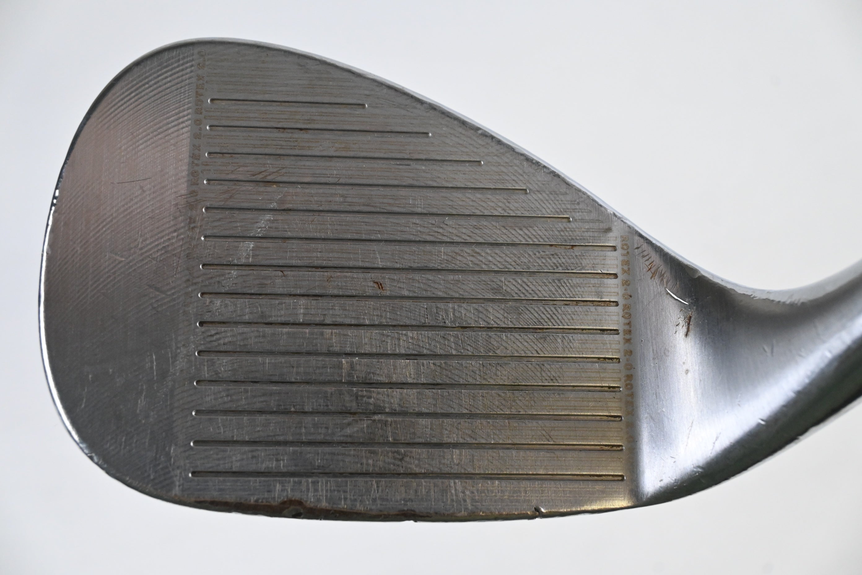 Cleveland 588 RTX Sand Wedge / 54 Degree / Wedge Flex Dynamic Gold Shaft