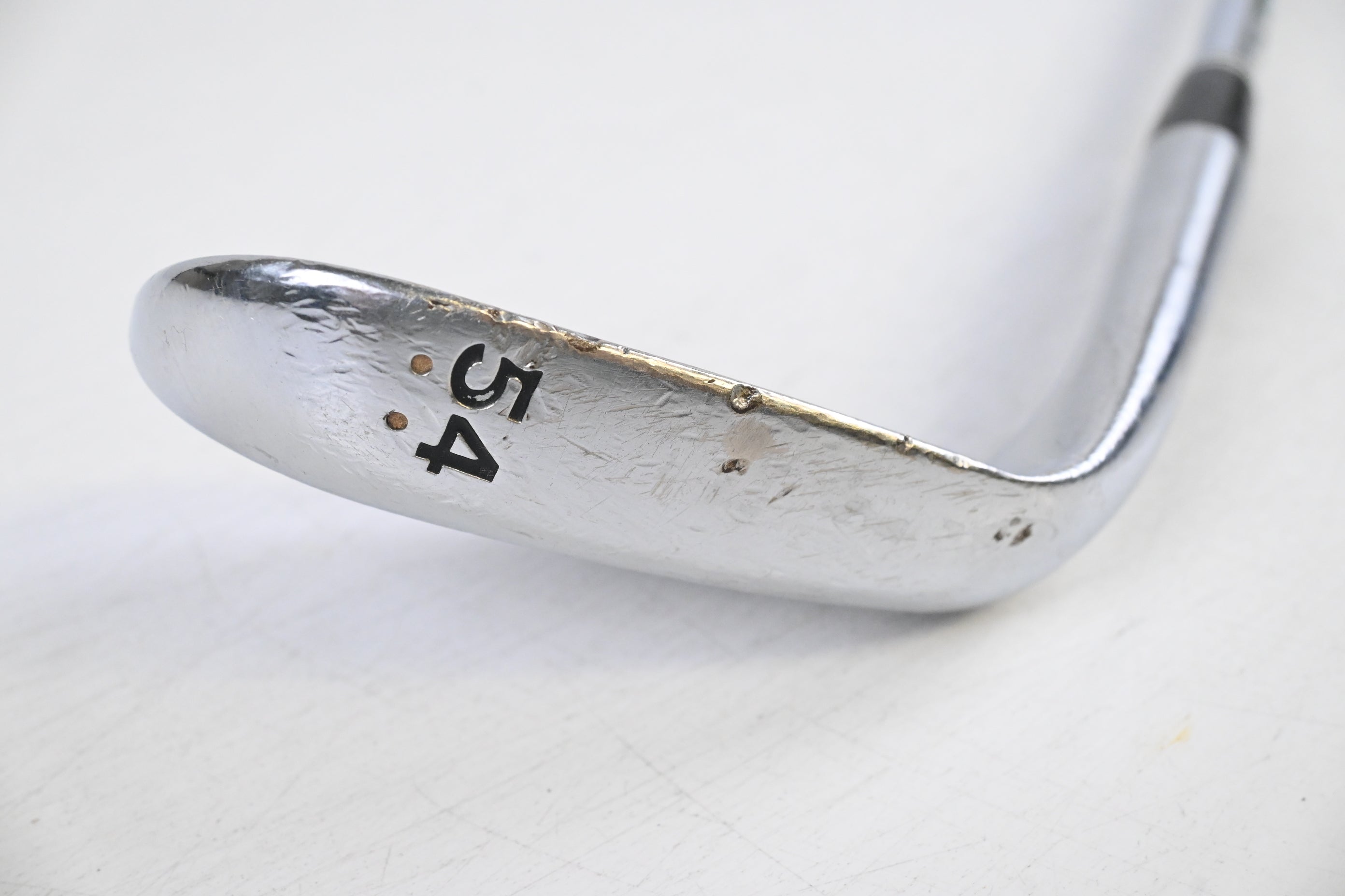Cleveland 588 RTX Sand Wedge / 54 Degree / Wedge Flex Dynamic Gold Shaft