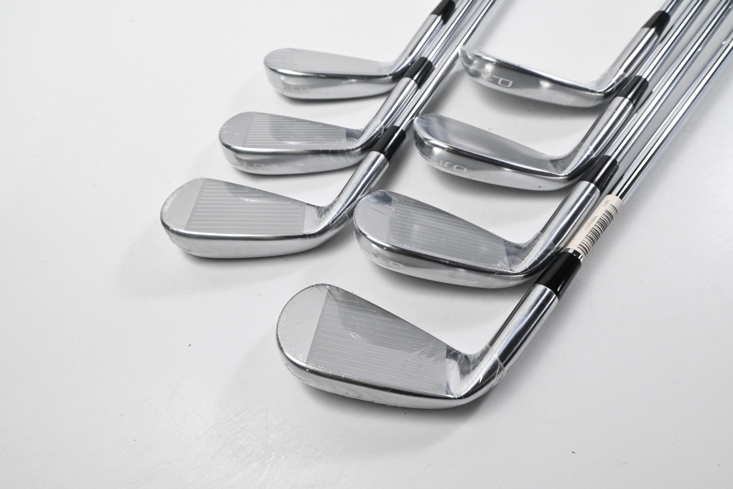 Mizuno Pro 245 Irons / 4-PW / Regular Flex Dynamic Gold R300 Mid 100 Shafts