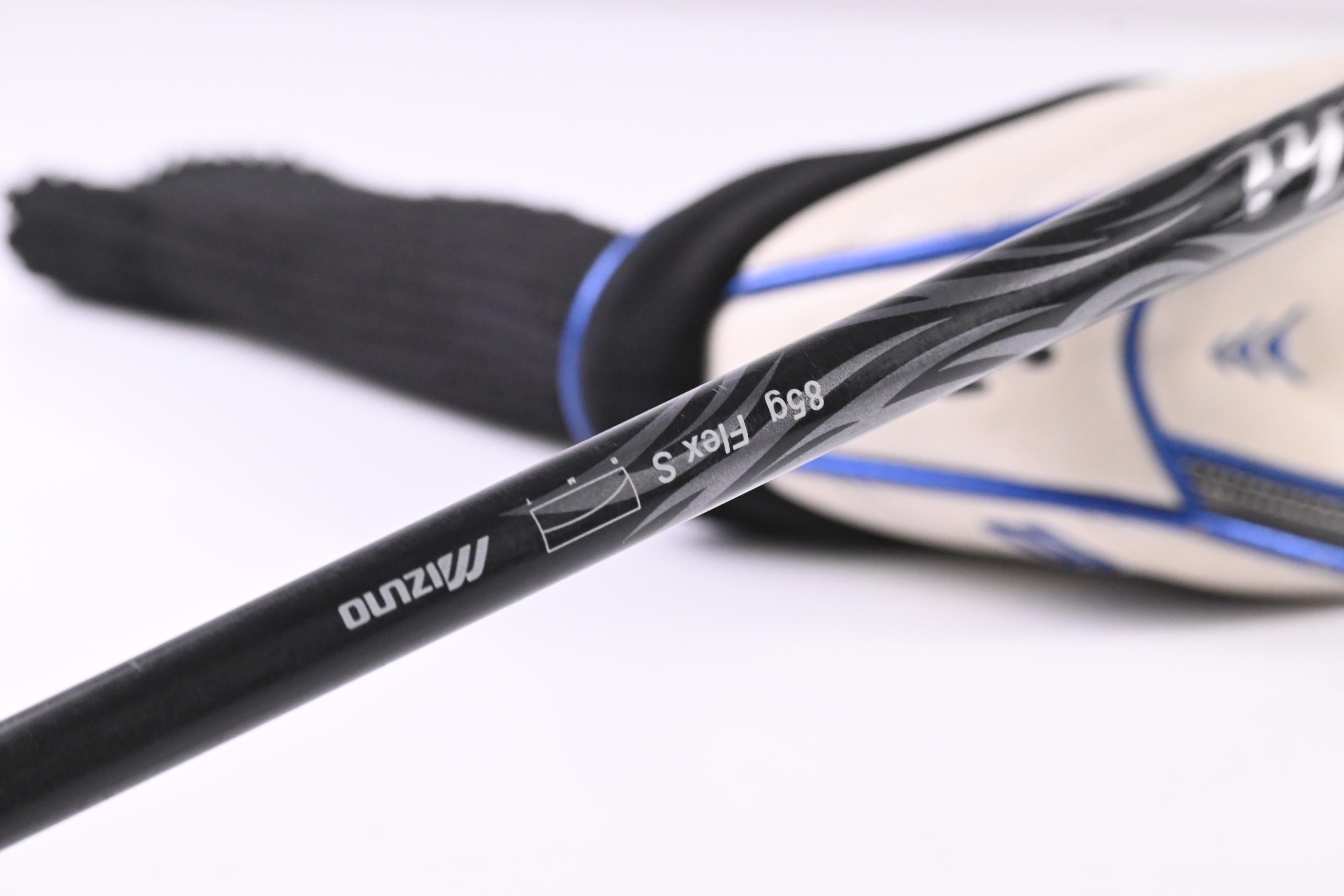Mizuno JPX 825 #2 Hybrid / 16 Degree / Stiff Flex Fujikura Orochi 85 Shaft