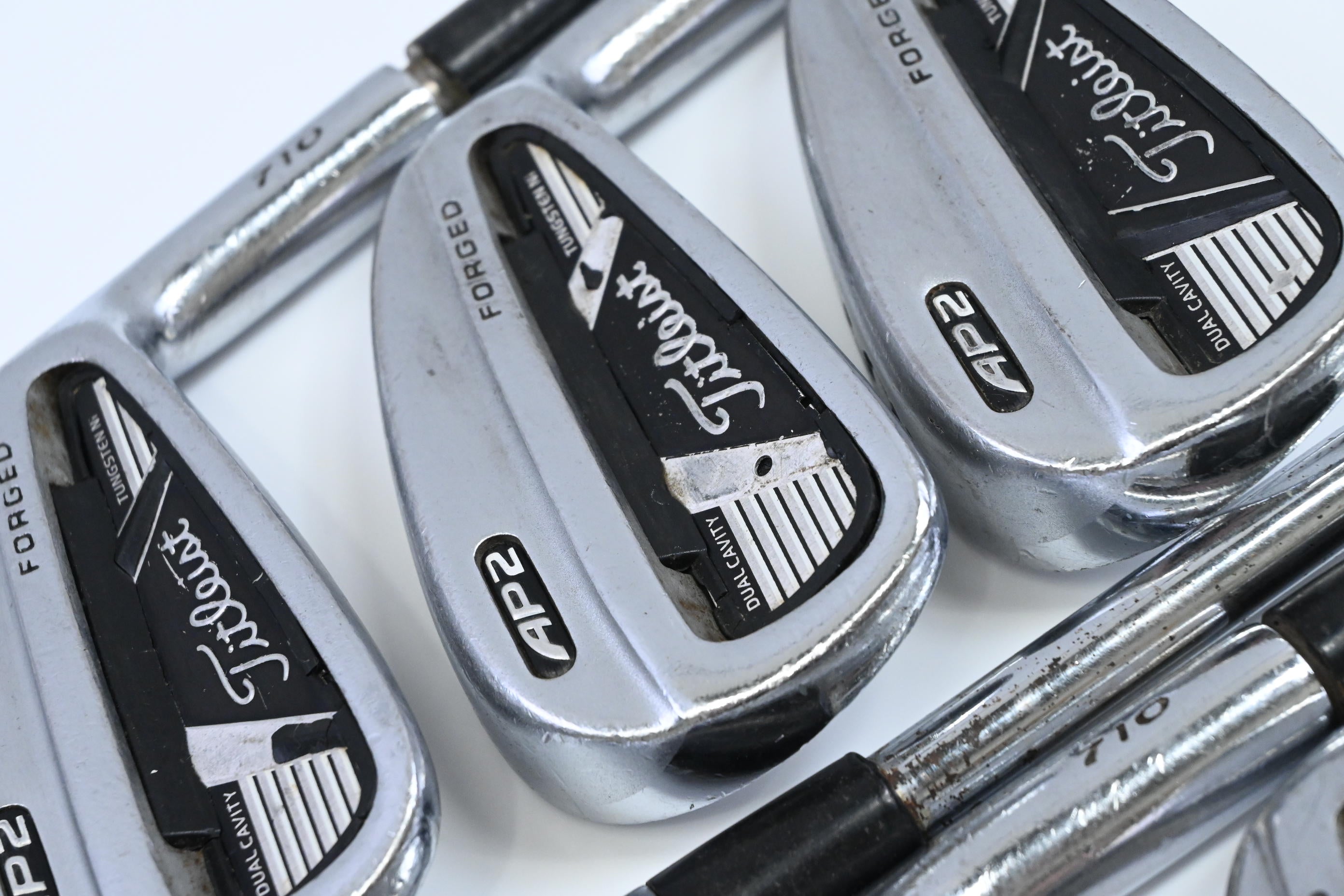 Titleist AP2 710 Irons / 4-PW / Regular Flex Dynamic Gold Shafts