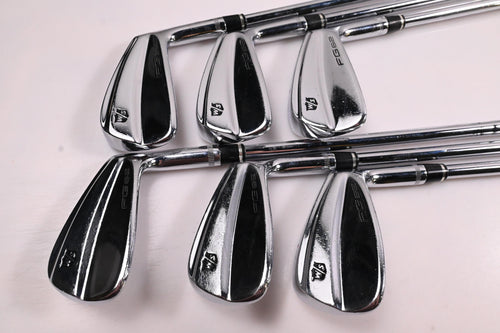 Wilson FG-62 Irons / 5-PW / Stiff Flex Dynamic Gold S300 Shafts