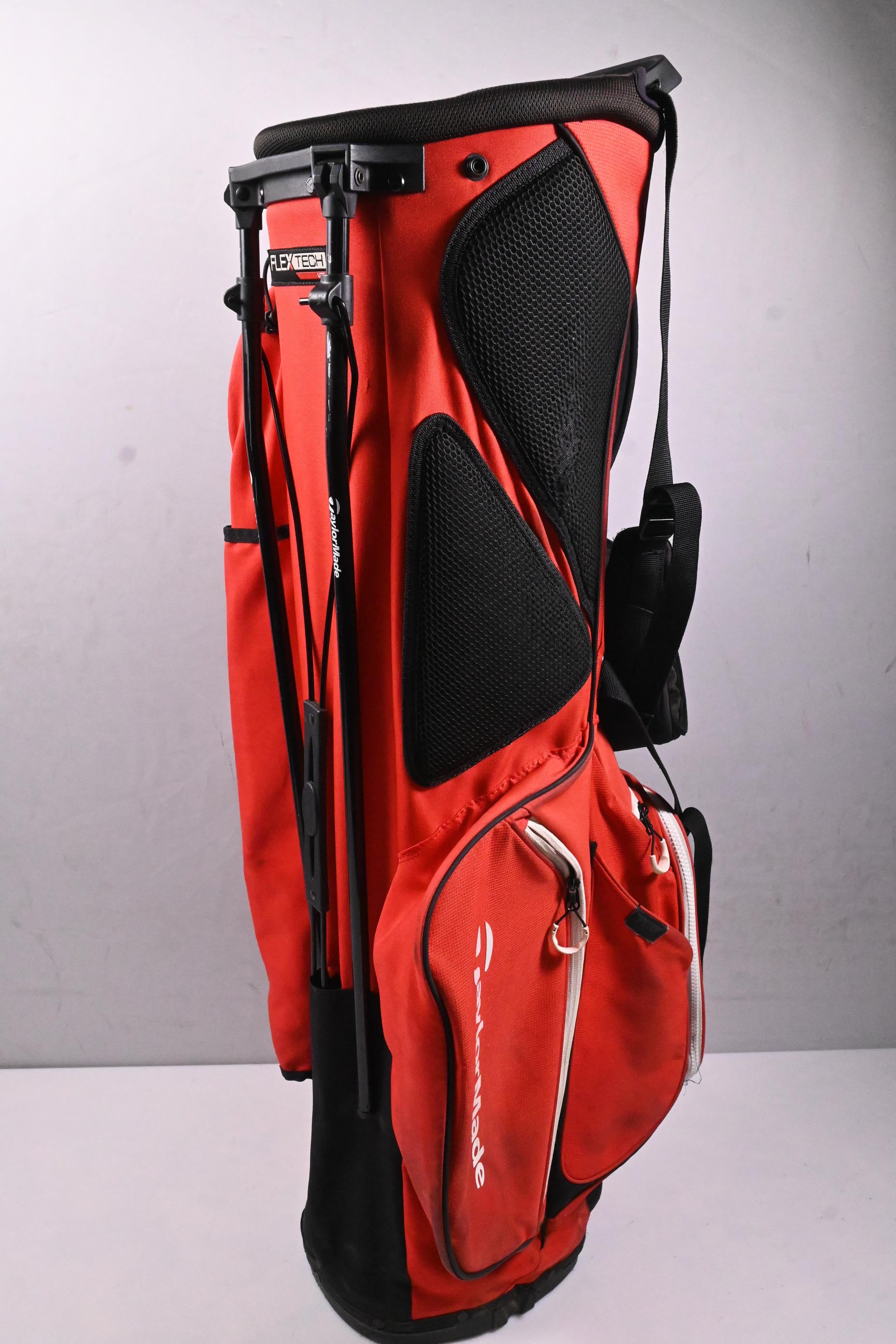 Taylormade Flex Tech Lite Stand Bag / 4-Way Divider / Red, Black