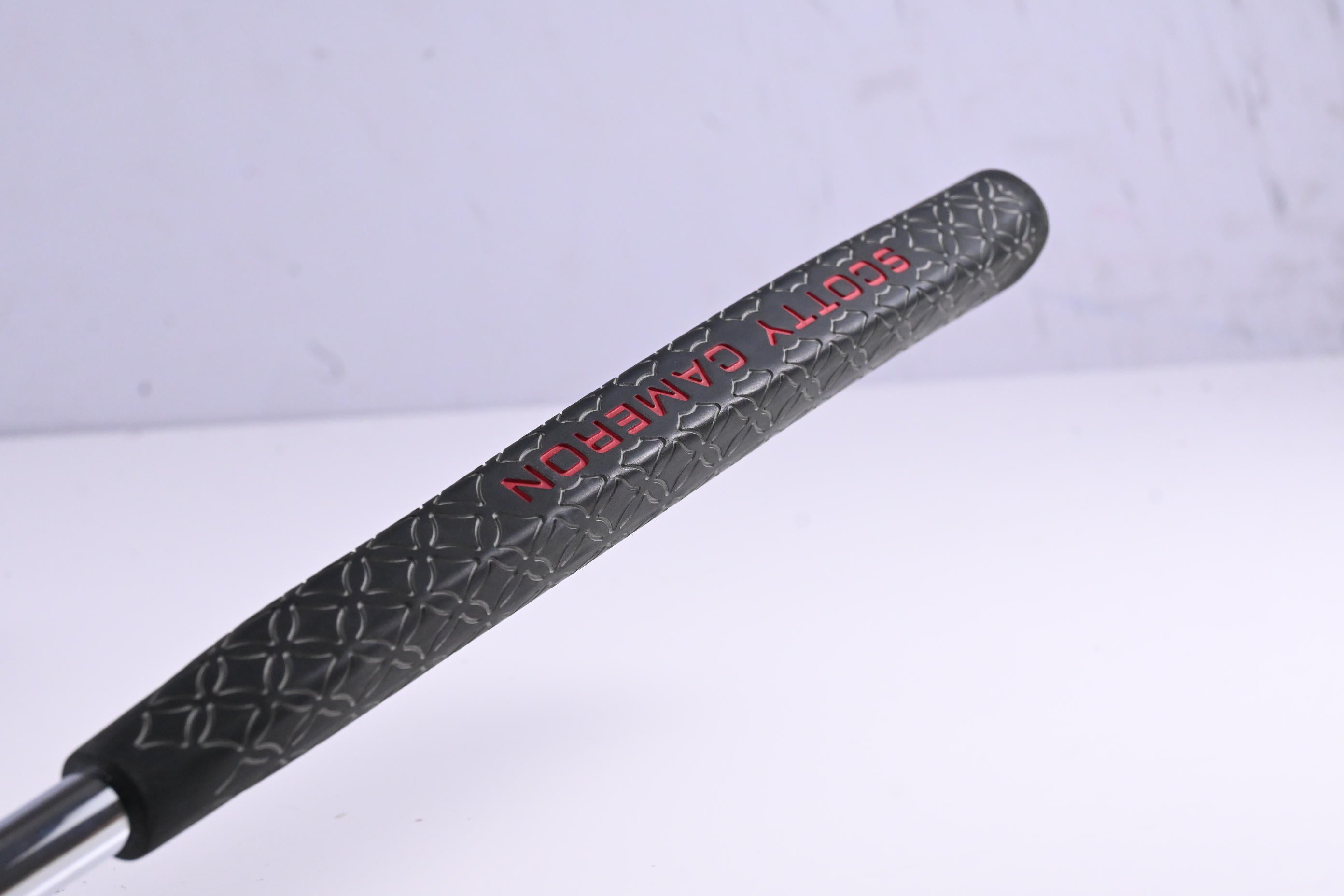 Scotty Cameron 2025 Studio Style Fastback Putter / 33 Inch