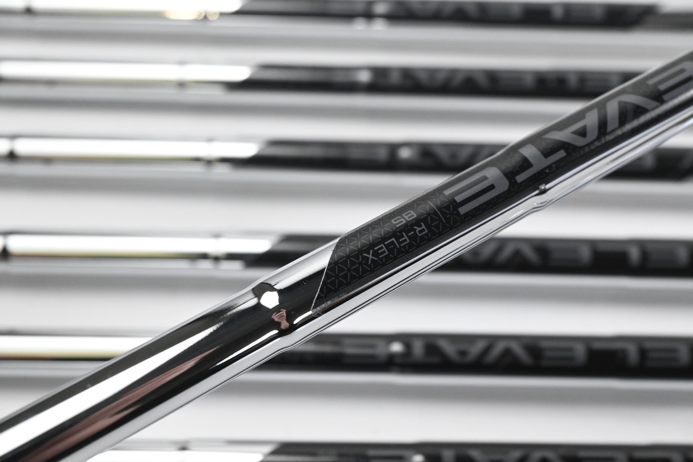 Callaway Quantum Max OS Irons / 5-PW+GW+SW / Regular Flex Elevate 85 Shafts