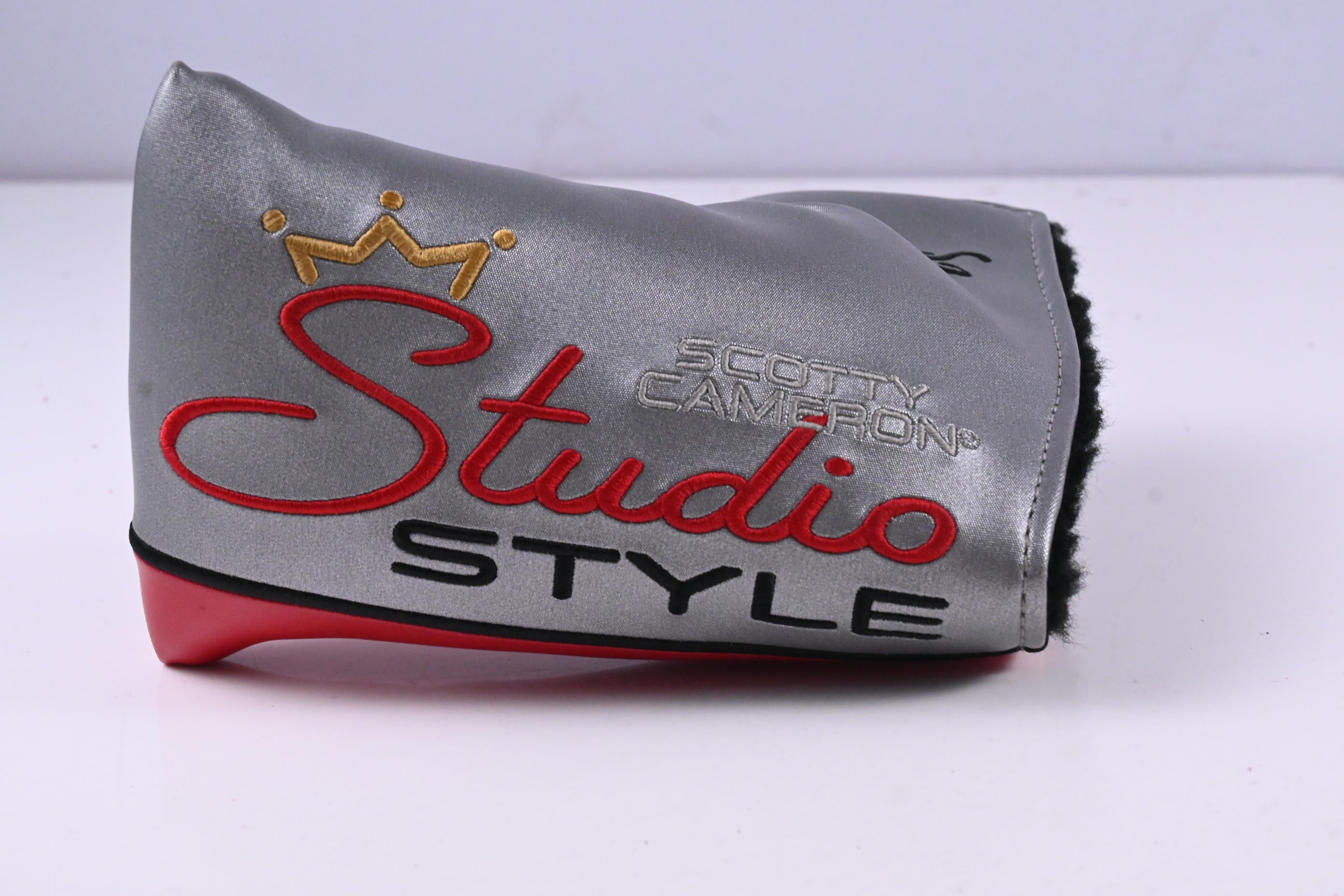 Scotty Cameron 2025 Studio Style Fastback Putter / 33 Inch