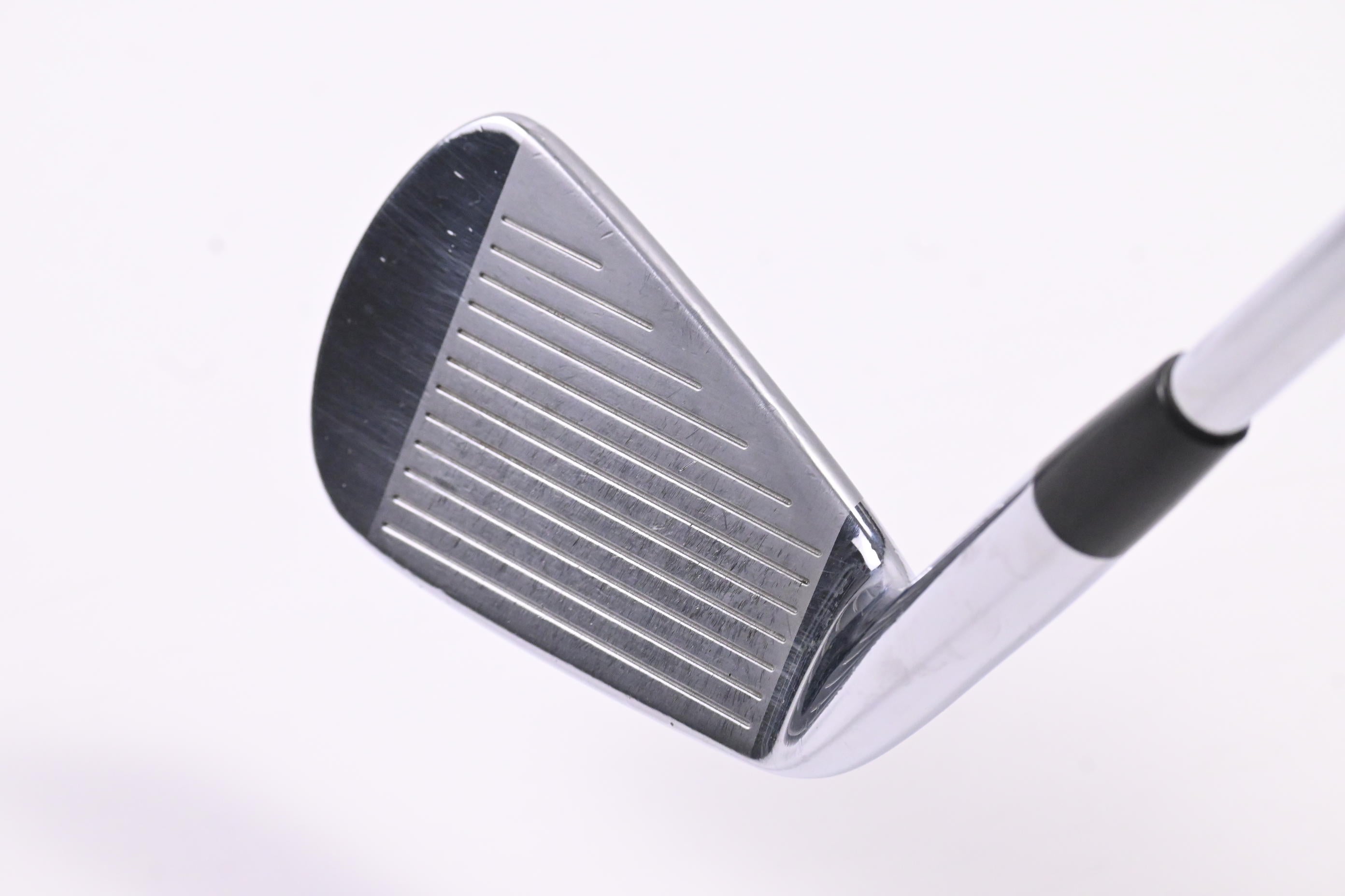 Mizuno MP-54 #6 Iron / 30 Degree / Regular Flex Dynamic Gold R300 Shaft