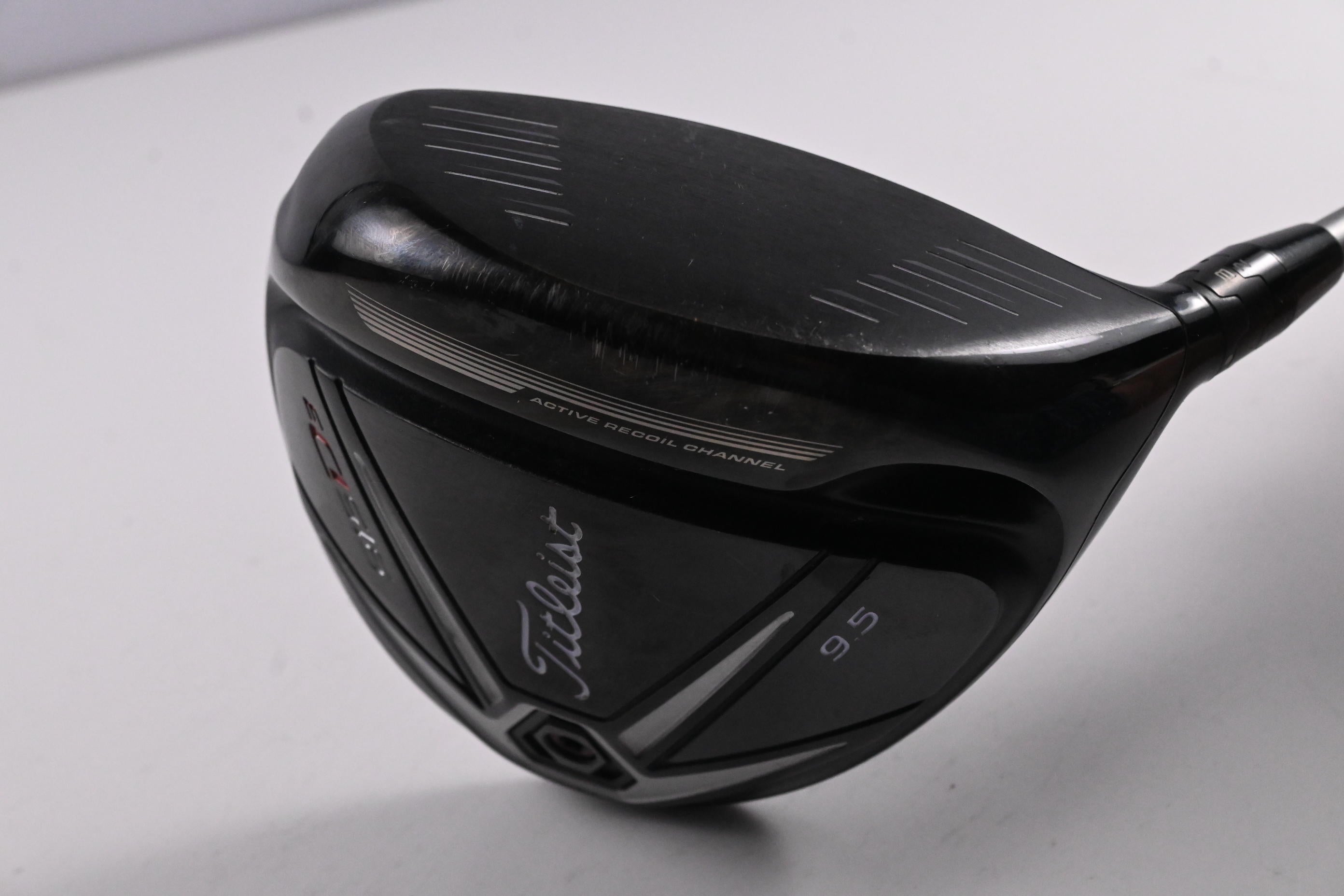 Titleist 915 D3 Driver / 9.5 Degree / Regular Flex Diamana M+ 50 Shaft