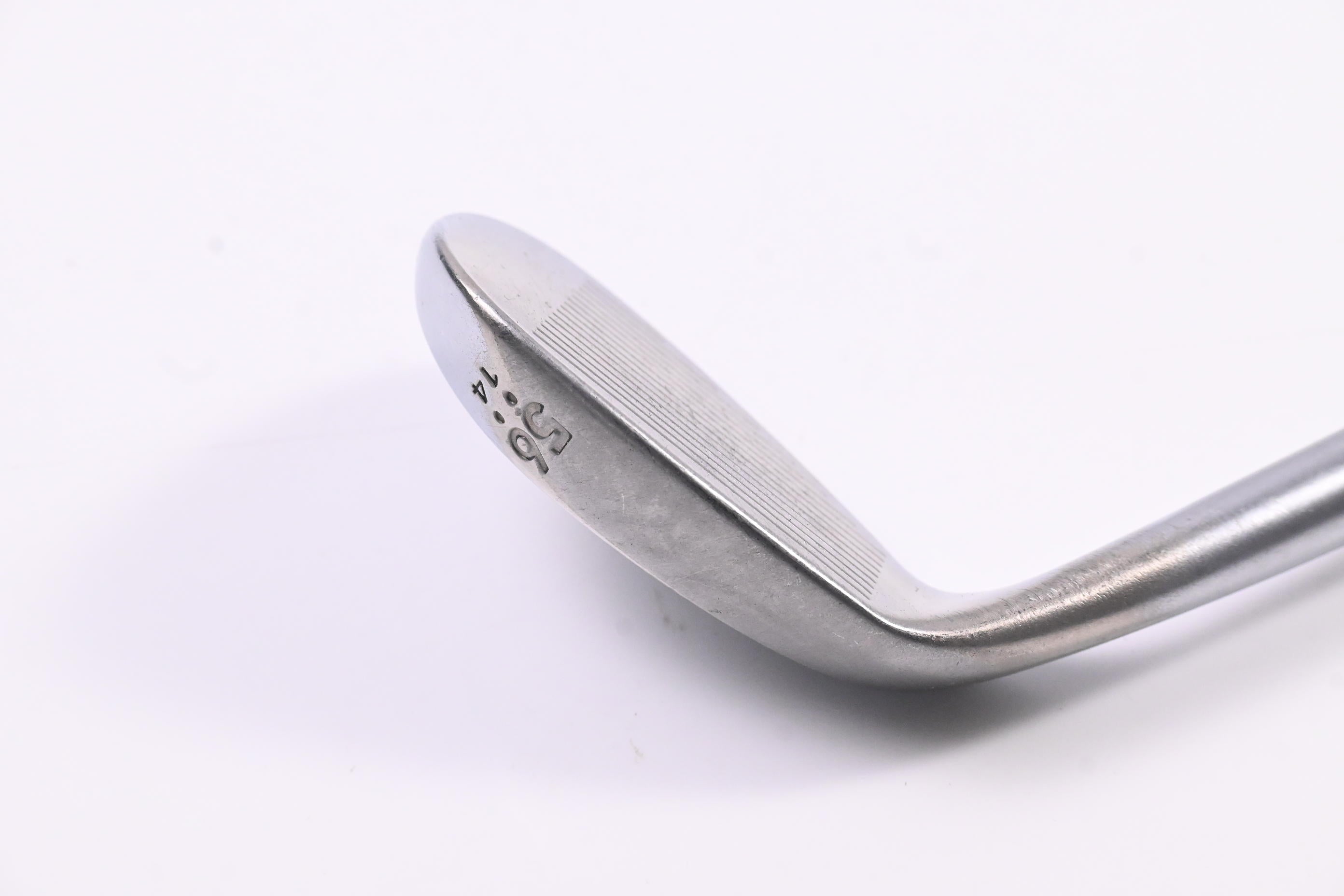 Cleveland 588 RTX Sand Wedge / 56 Degree / Regular+ Flex Project X Shaft