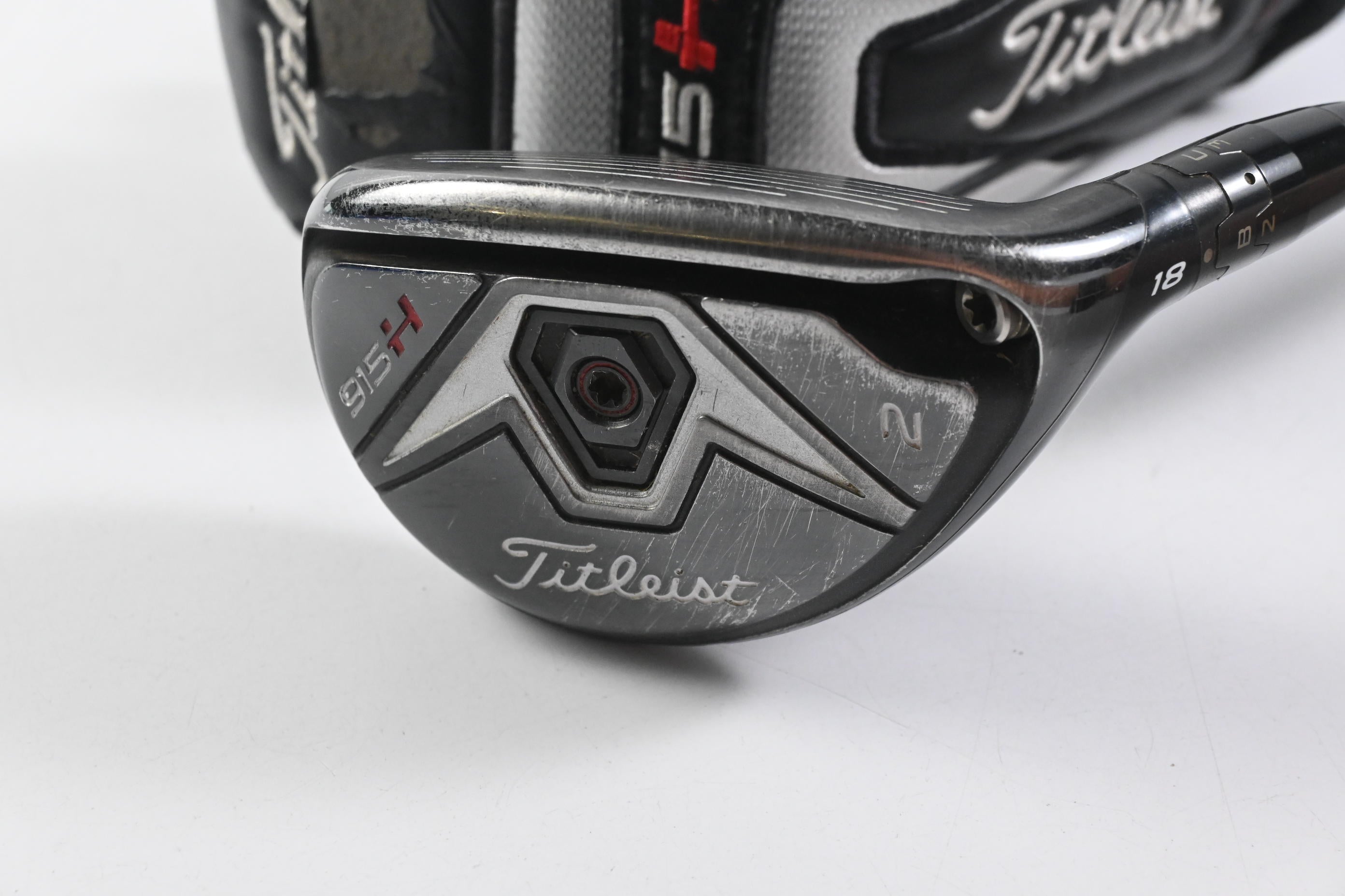 Titleist 915H #2 Hybrid / 18 Degree / Stiff Flex Aldila Rogue Black 85 Shaft