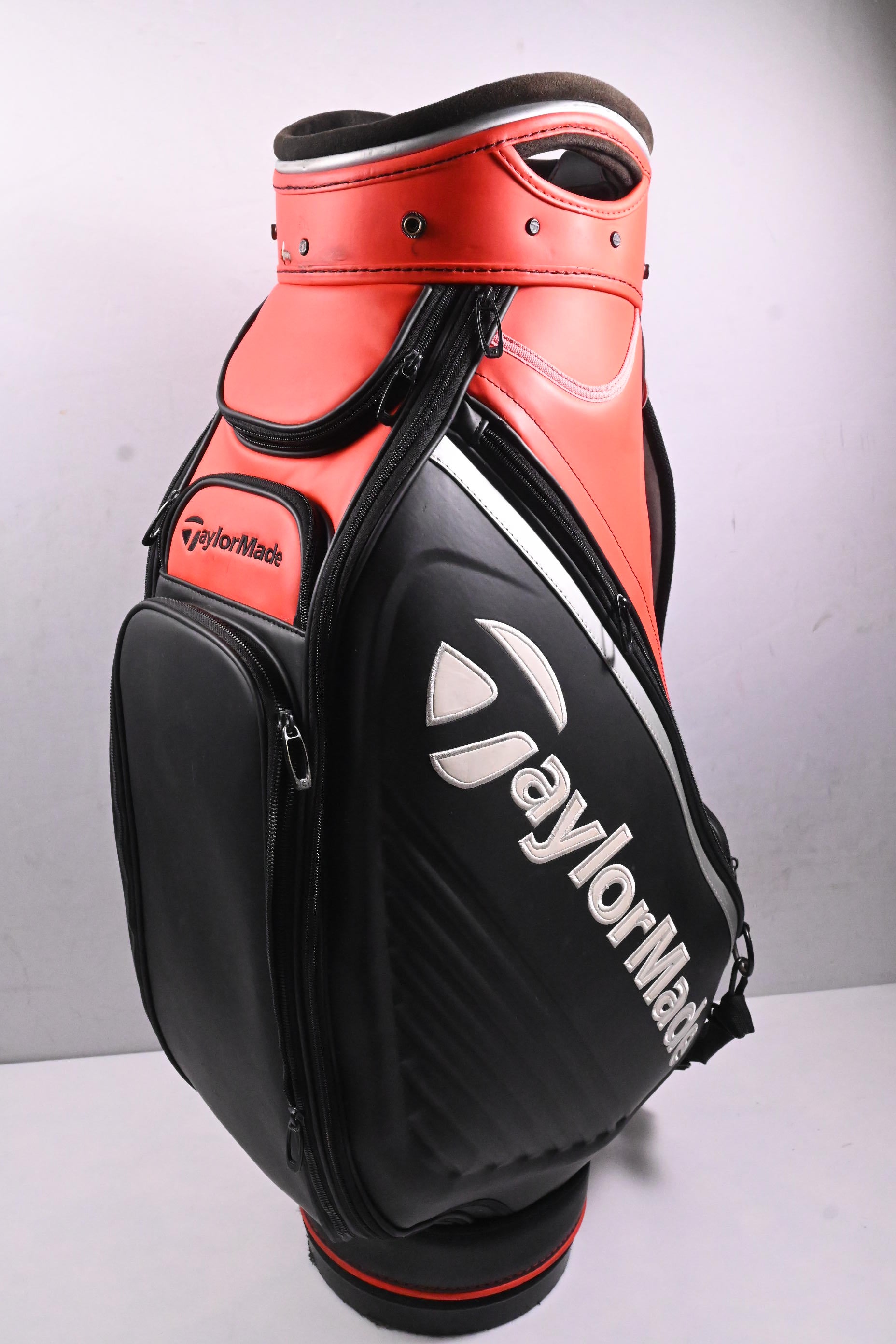 Taylormade Tour Bag / 6-Way Divider / Black, Red