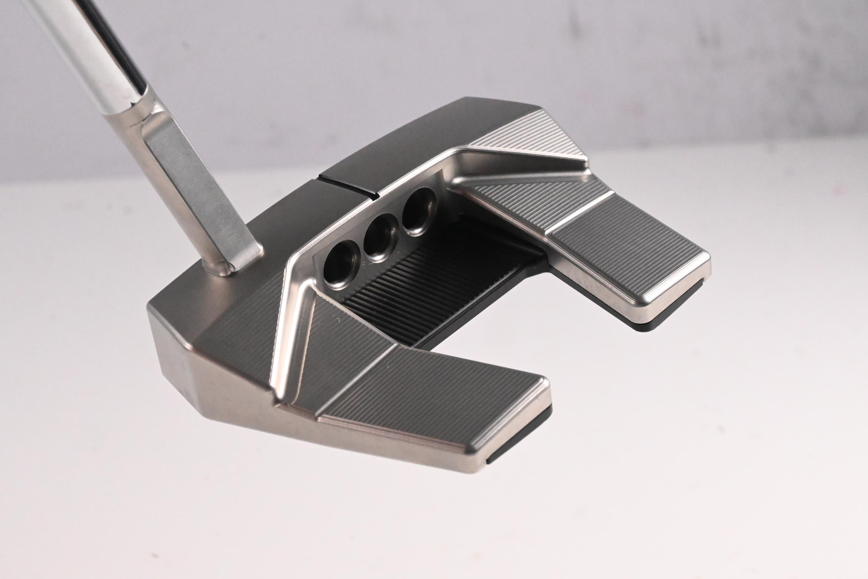 Scotty Cameron Phantom 5.5 2026 Putter / 34 Inch
