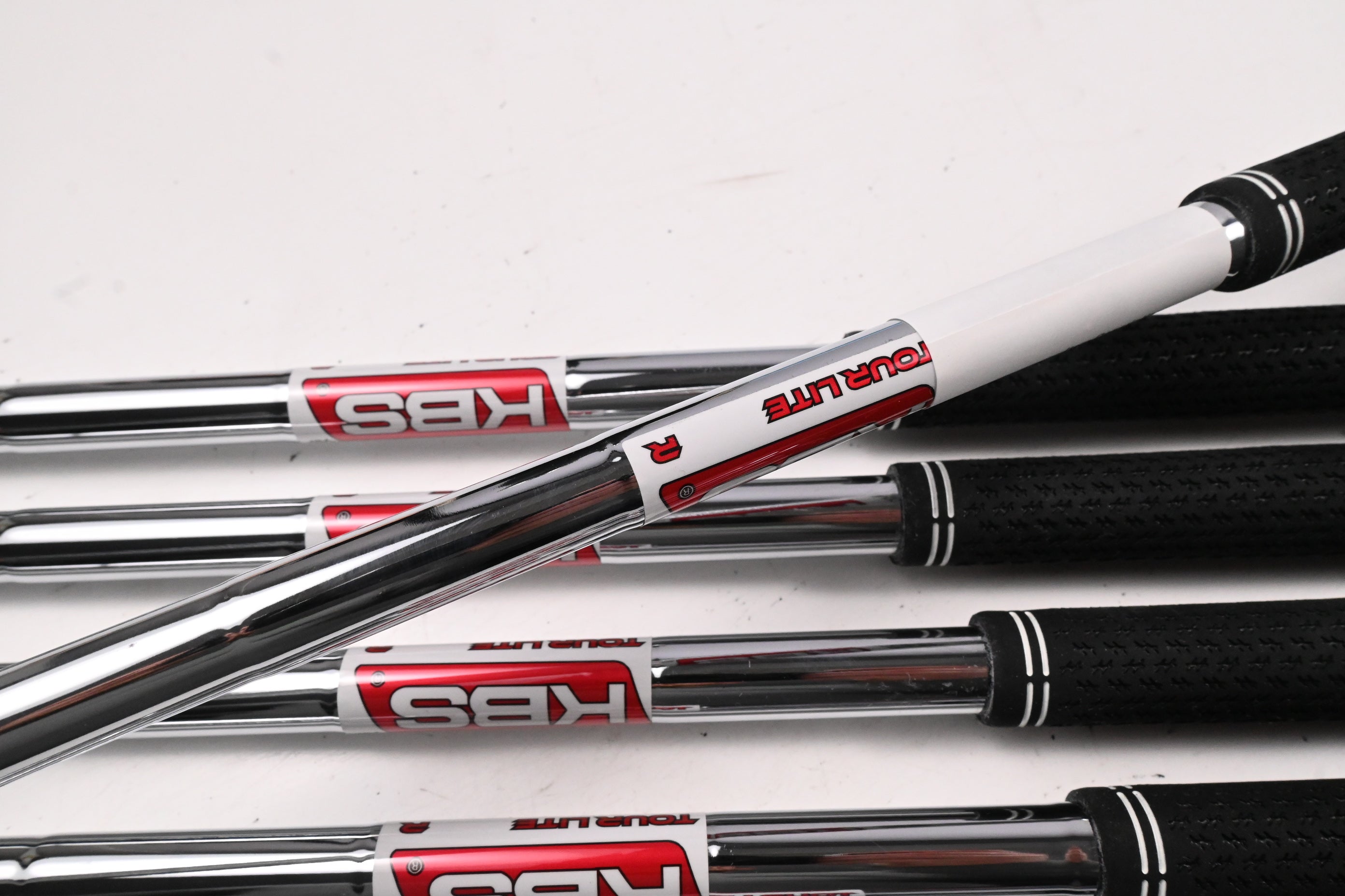 Cobra DS-Adapt Irons / 4-PW / Regular Flex KBS Tour Lite Shafts