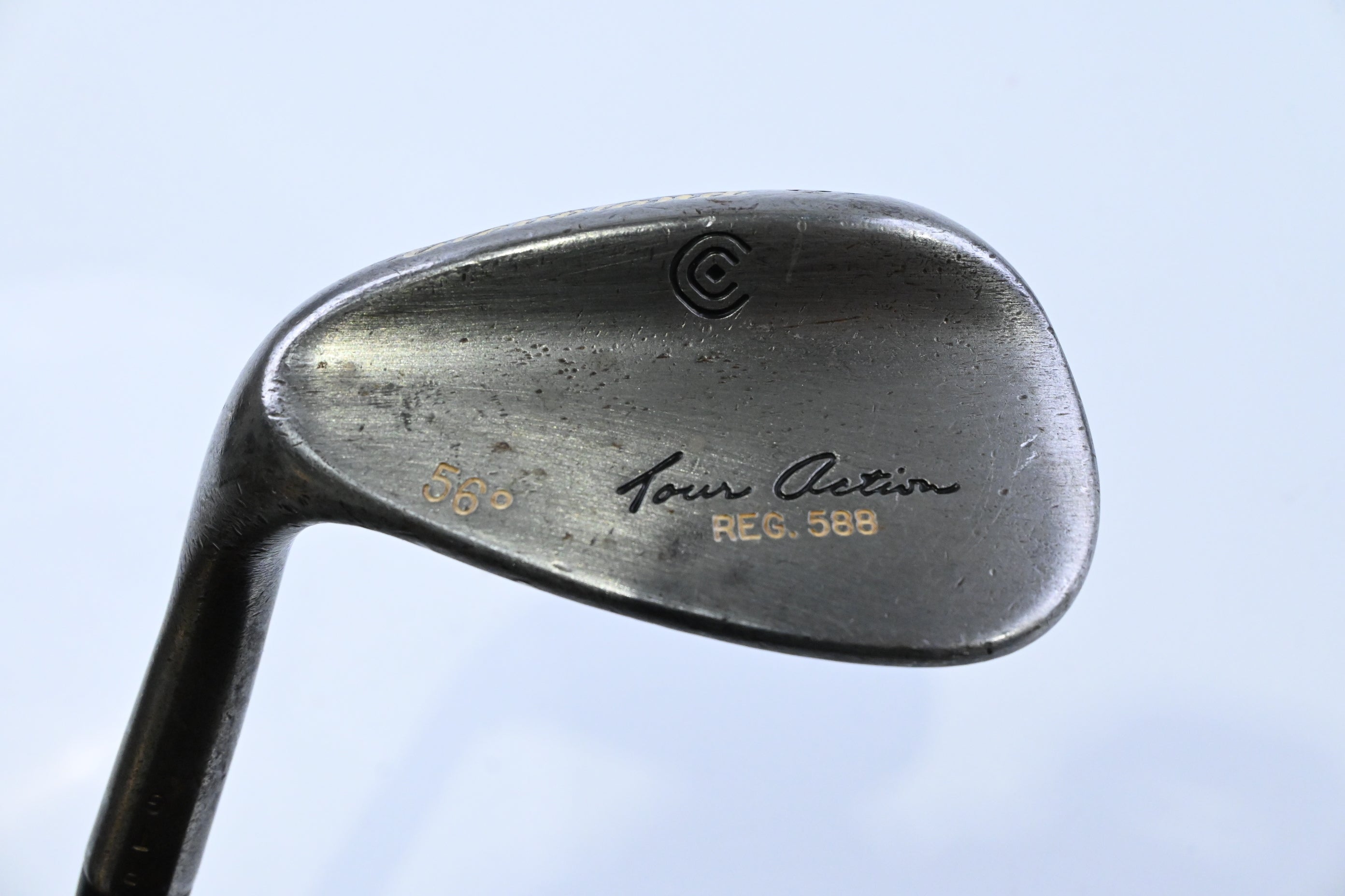 Left Hand Cleveland 588 Sand Wedge / 56 Degree / Stiff Flex Dynamic Gold Shaft