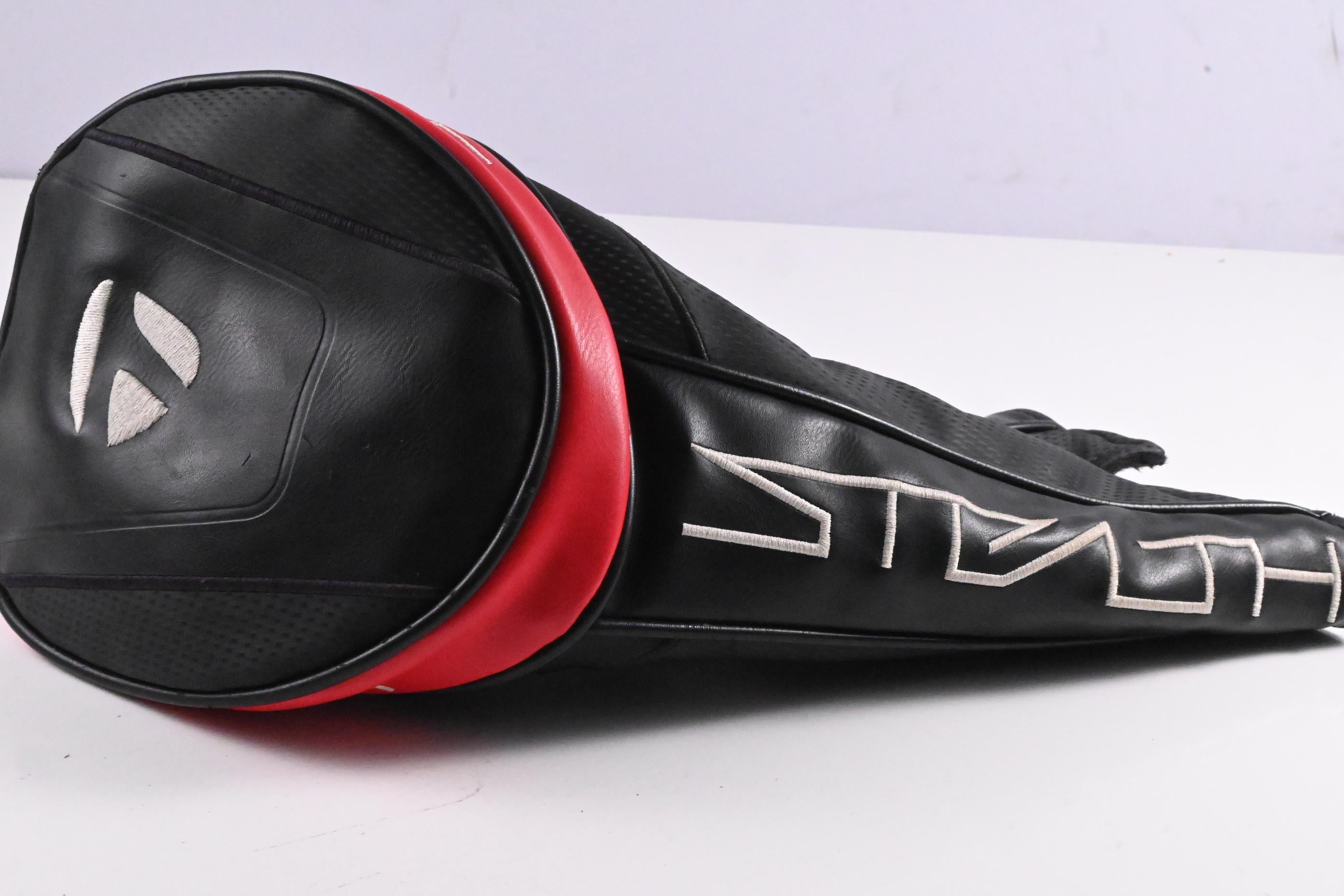 Left Hand Taylormade Stealth Plus Driver / 9 Degree / Stiff Flex HZRDUS Smoke 60
