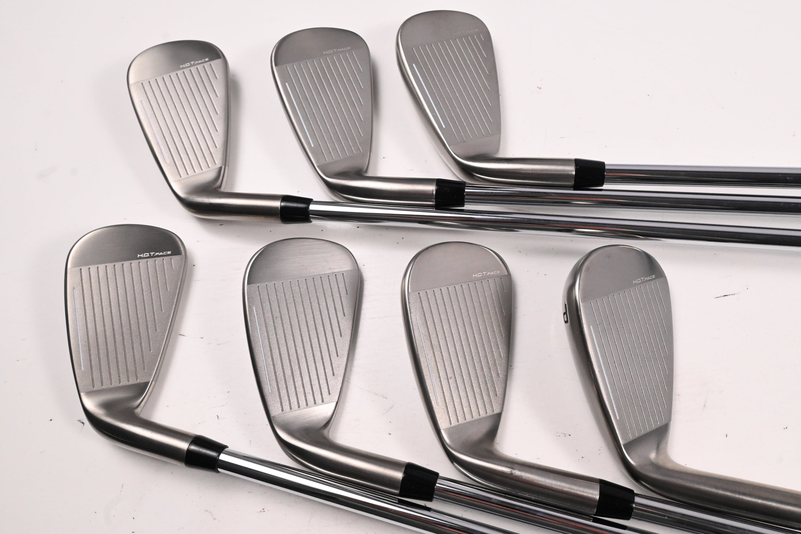 Cobra DS-Adapt Irons / 4-PW / Regular Flex KBS Tour Lite Shafts