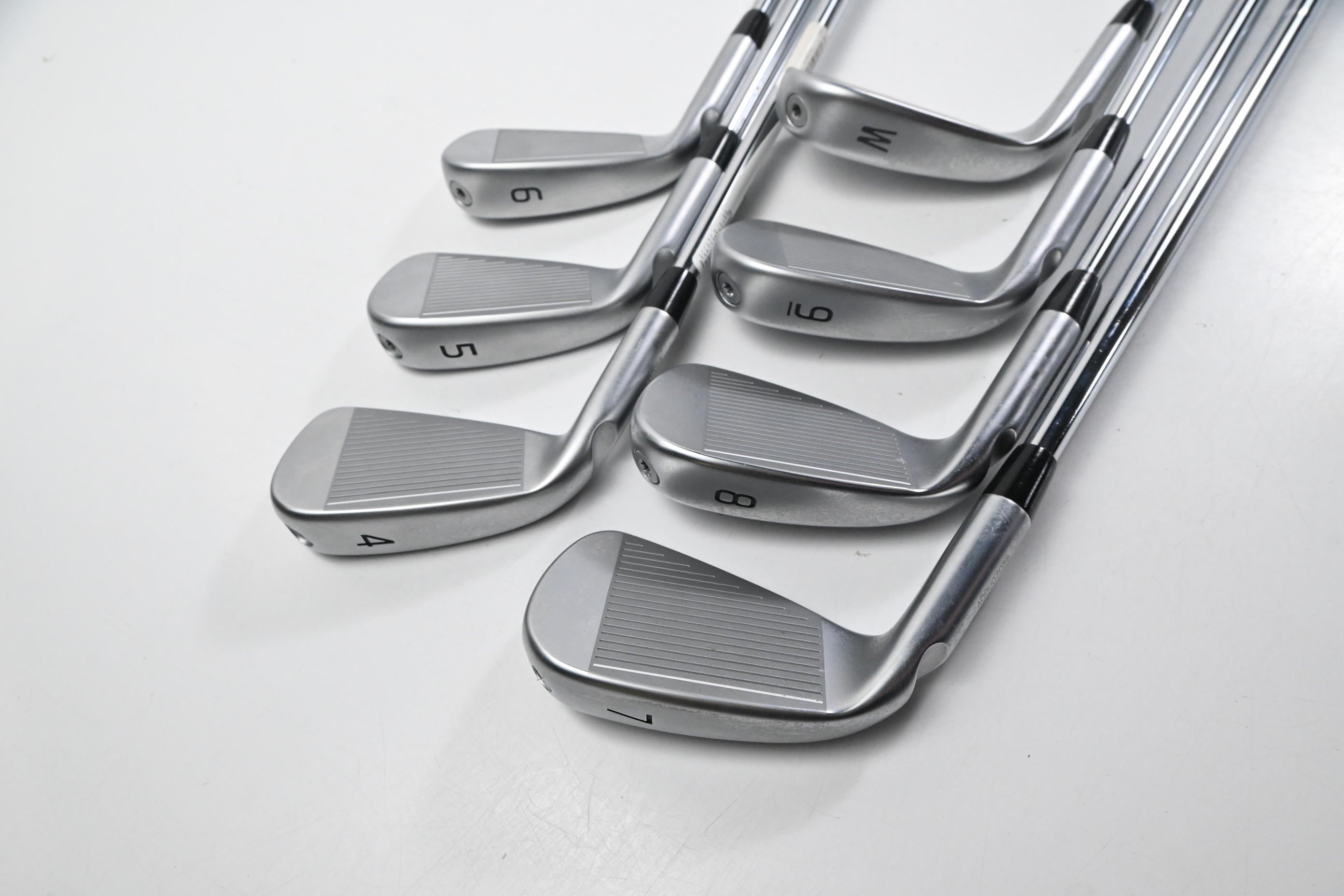 Ping i230 Irons / 4-PW / Blue Dot / Stiff Flex Dynamic Gold S300 115 Shafts