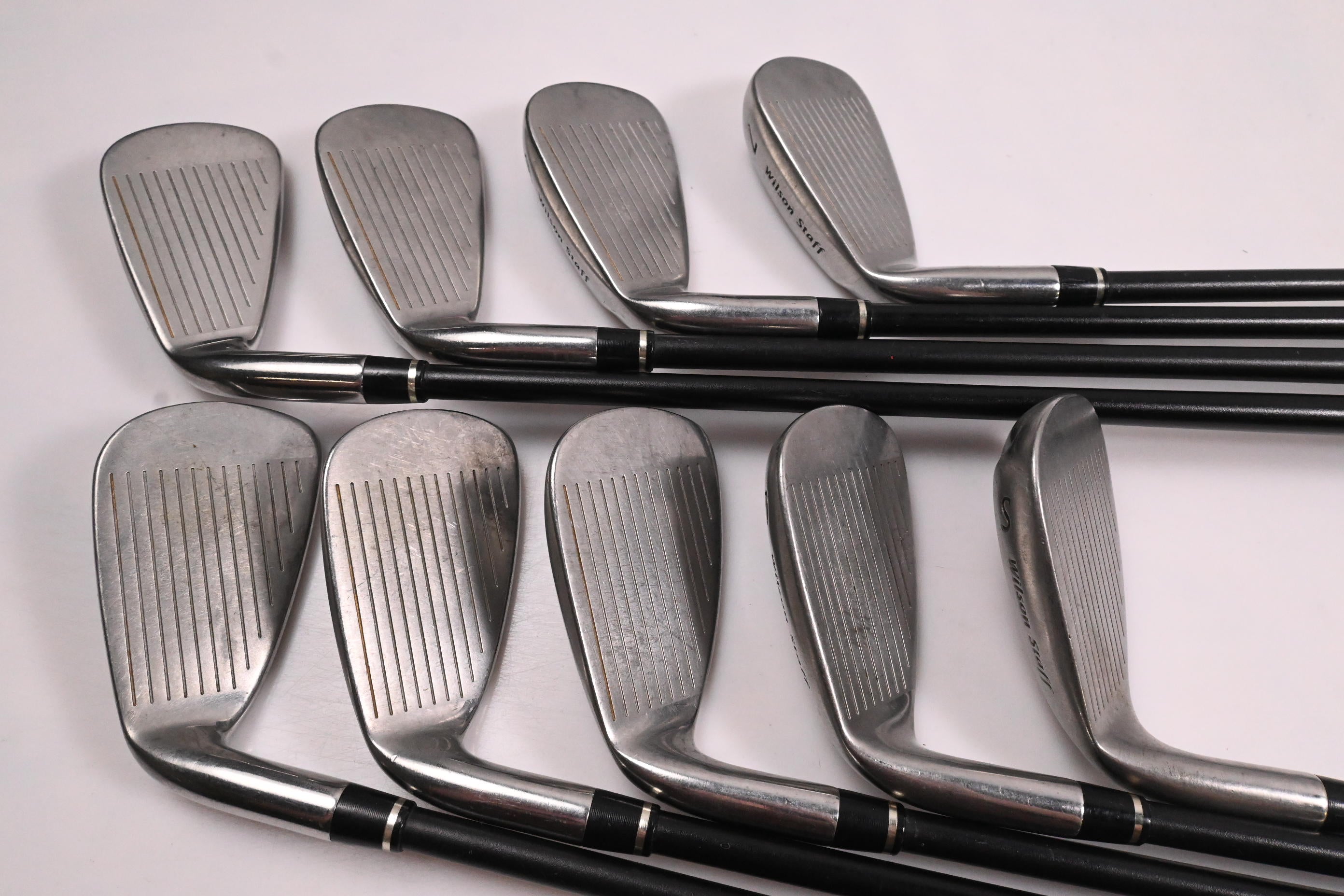 Wilson Di7 Irons / 4-PW+GW / Regular Flex UST Proforce V2 74 Shafts