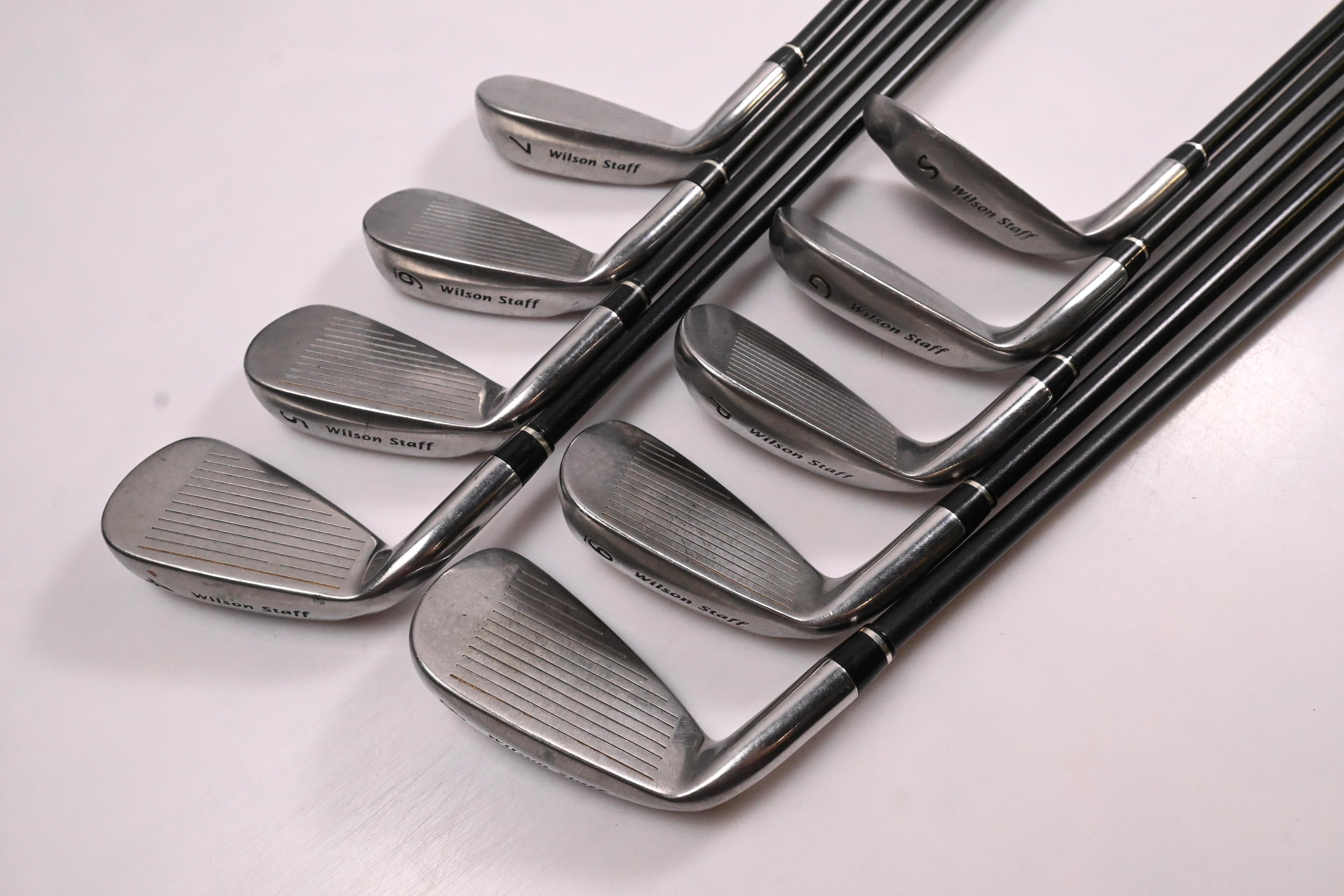 Wilson Di7 Irons / 4-PW+GW / Regular Flex UST Proforce V2 74 Shafts