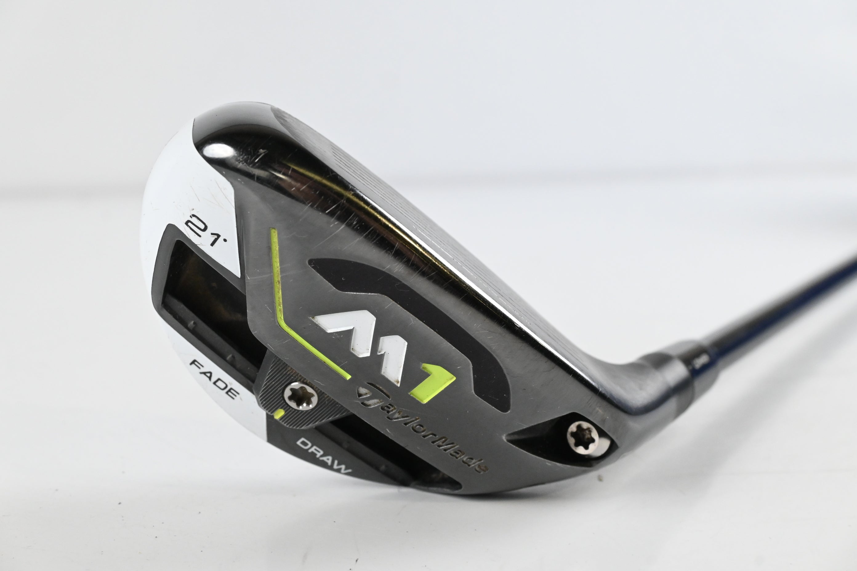 Taylormade M1 2017 #4 Hybrid / 21 Degree / Regular Flex Kuro Kage Silver 70