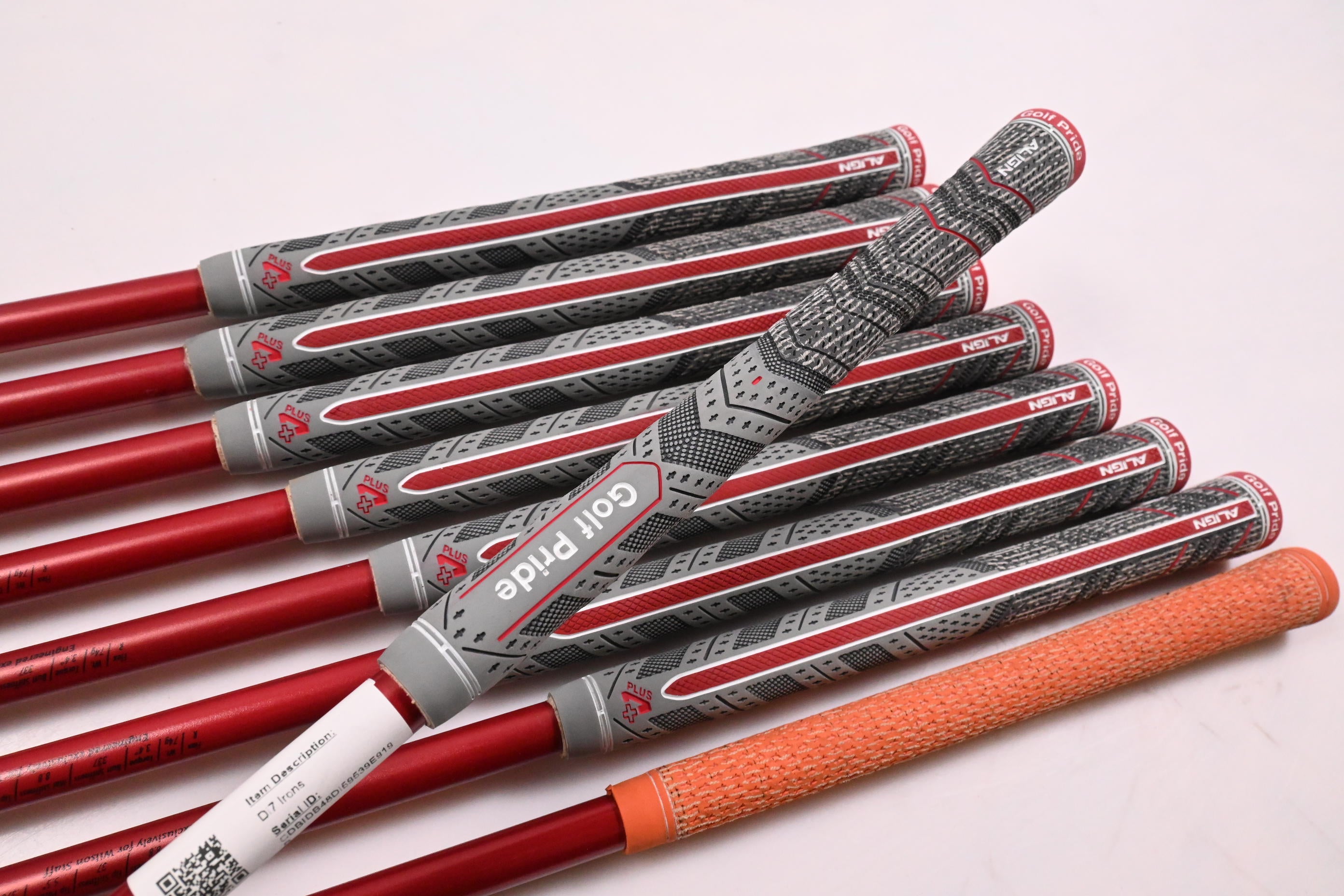 Wilson Di7 Irons / 4-PW+GW / Regular Flex UST Proforce V2 74 Shafts