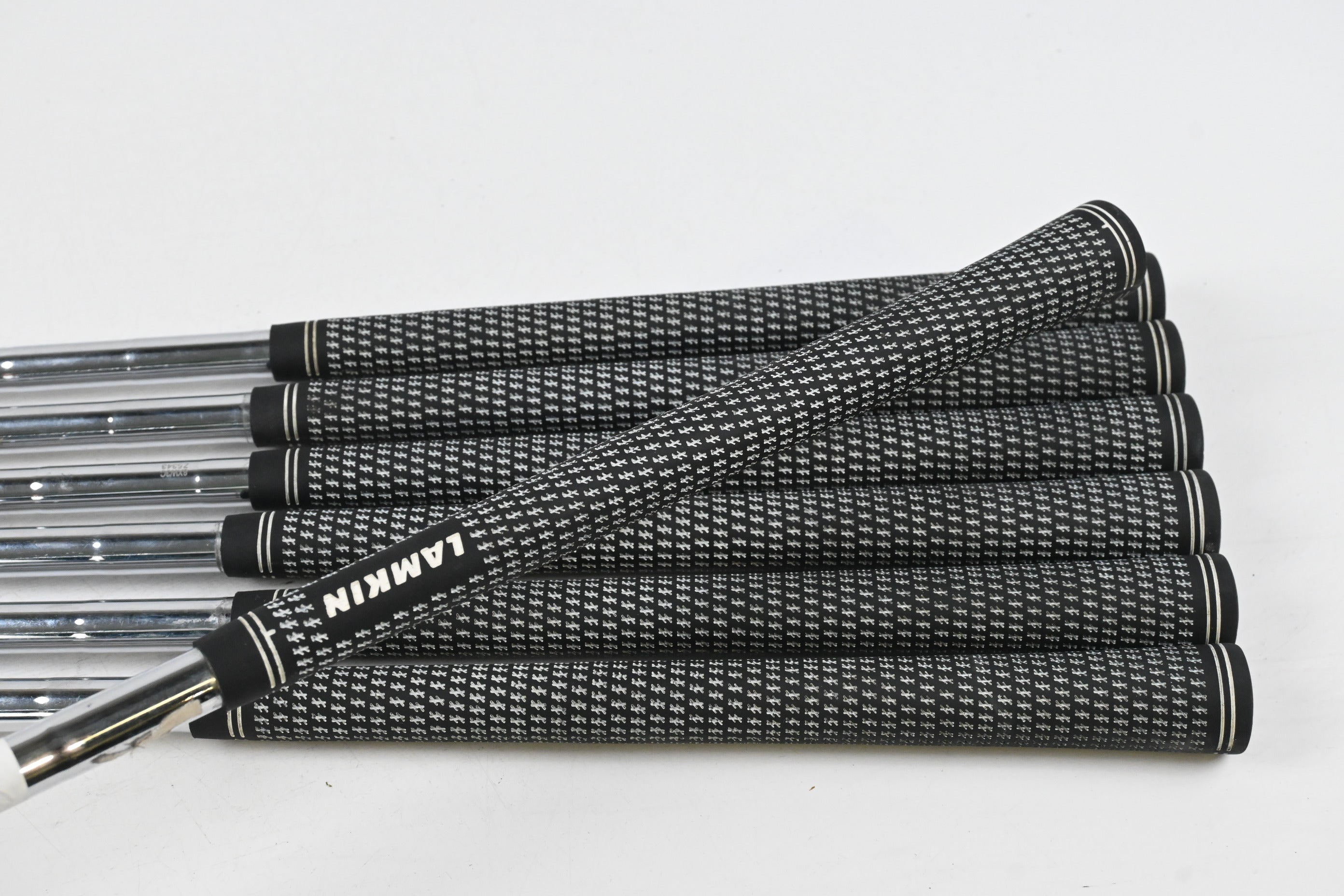 Mizuno MP-62 Irons / 3-9i / Stiff Flex Dynamic Gold S300 Shafts