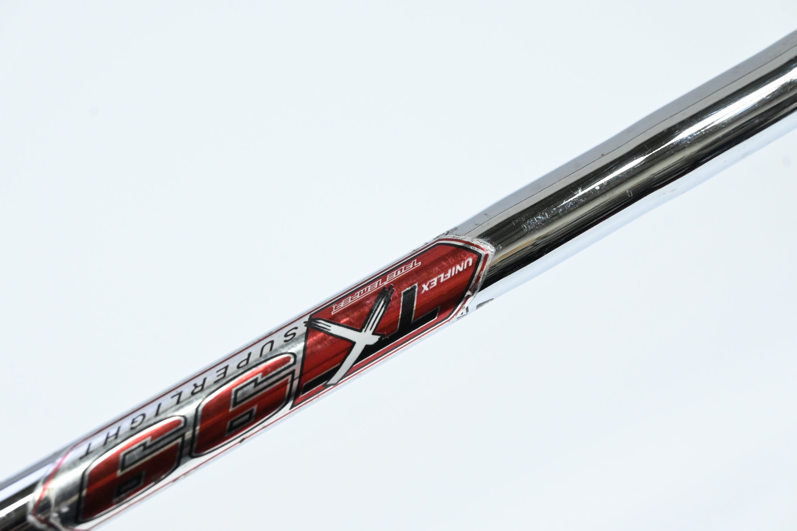 Wilson Di9 #4 Iron / 21.5 Degree / Uniflex TX Superlight 99 Shaft