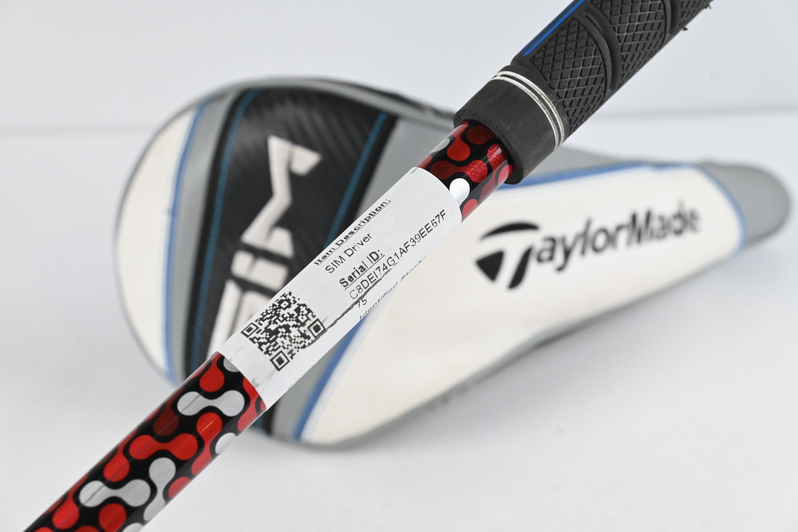 Taylormade SIM Driver / 9 Degree / Regular Flex Fujikura Atmos Red 5 Shaft