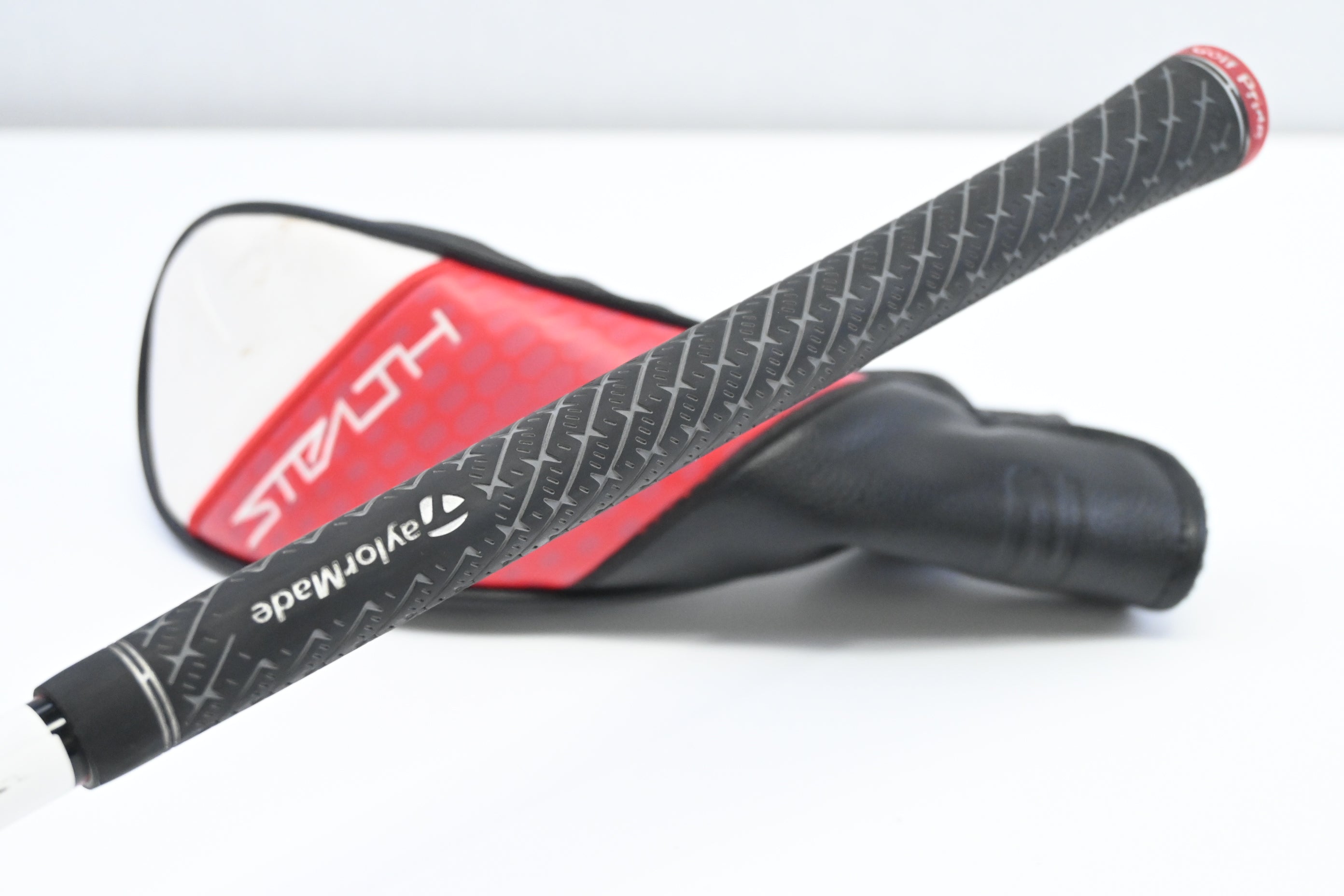 Taylormade Stealth 2 Plus #2 Hybrid / 17 Degree / Stiff Flex Kai'li Red 85 Shaft