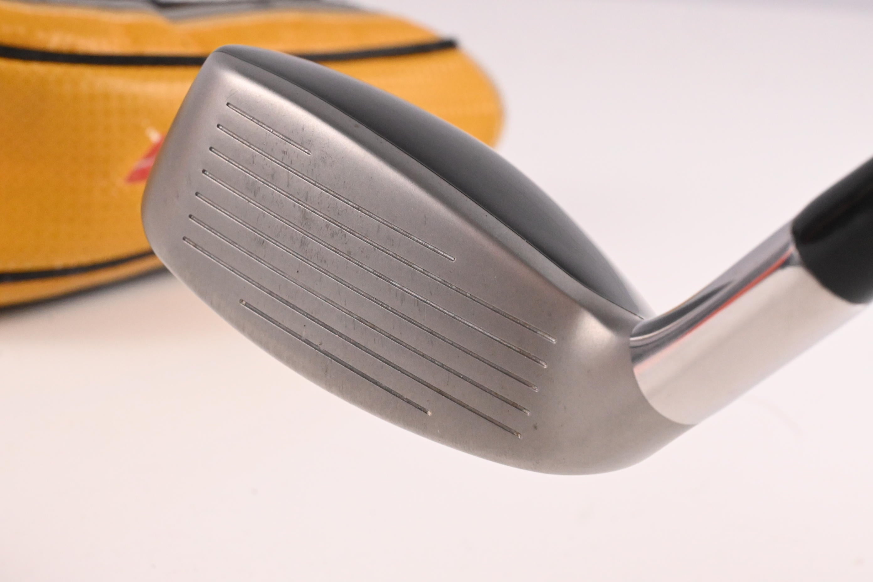 Adams Idea A7 #3 Hybrid / 19 Degree / Regular Flex UST ProForce AxivCore 85