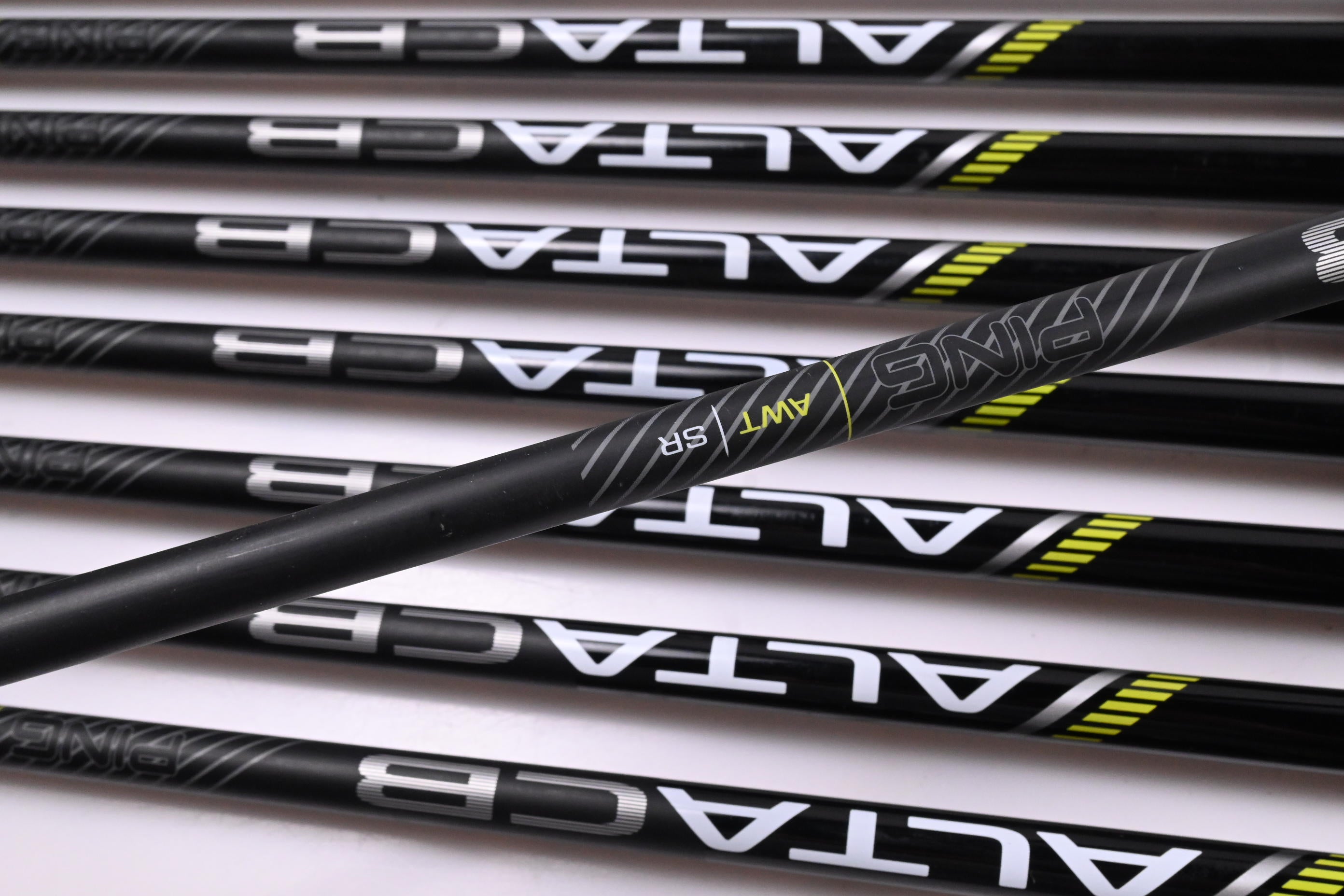 Ping G730 Irons / 5-PW+GW+50°+56° / White Dot / Senior Flex Ping Alta CB Black
