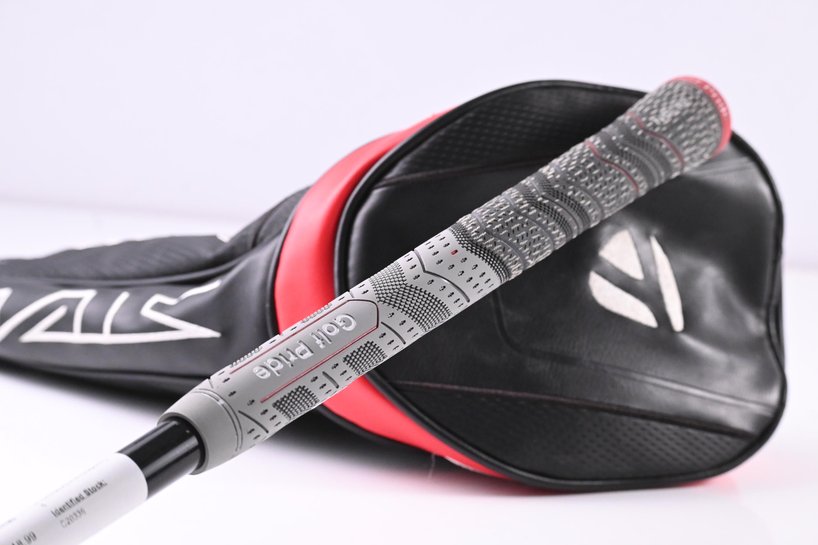 Taylormade Stealth Driver / 10.5 Degree / Regular Flex Fujikura Ventus Red 5 Shaft