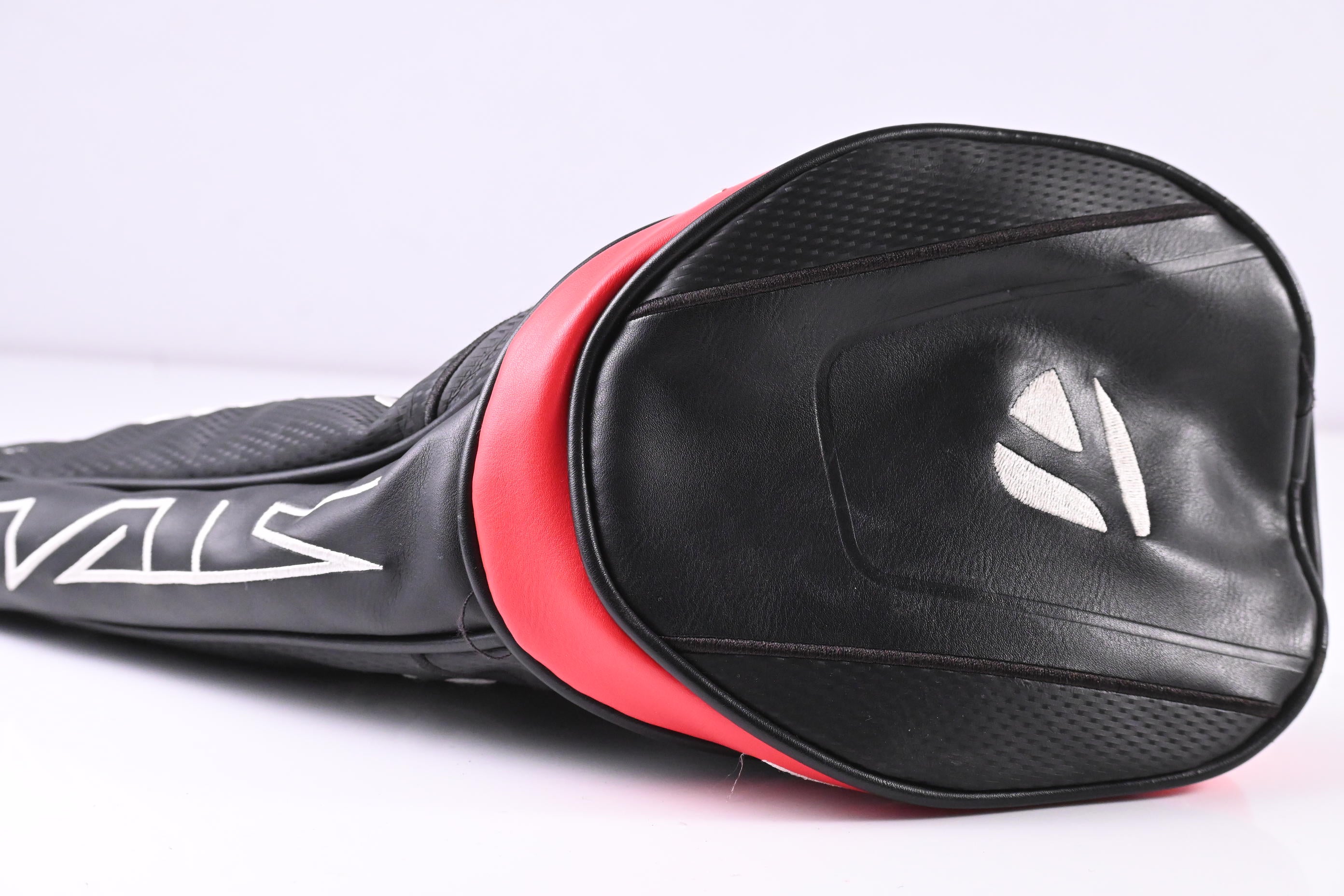 Taylormade Stealth Driver / 10.5 Degree / Regular Flex Fujikura Ventus Red 5 Shaft