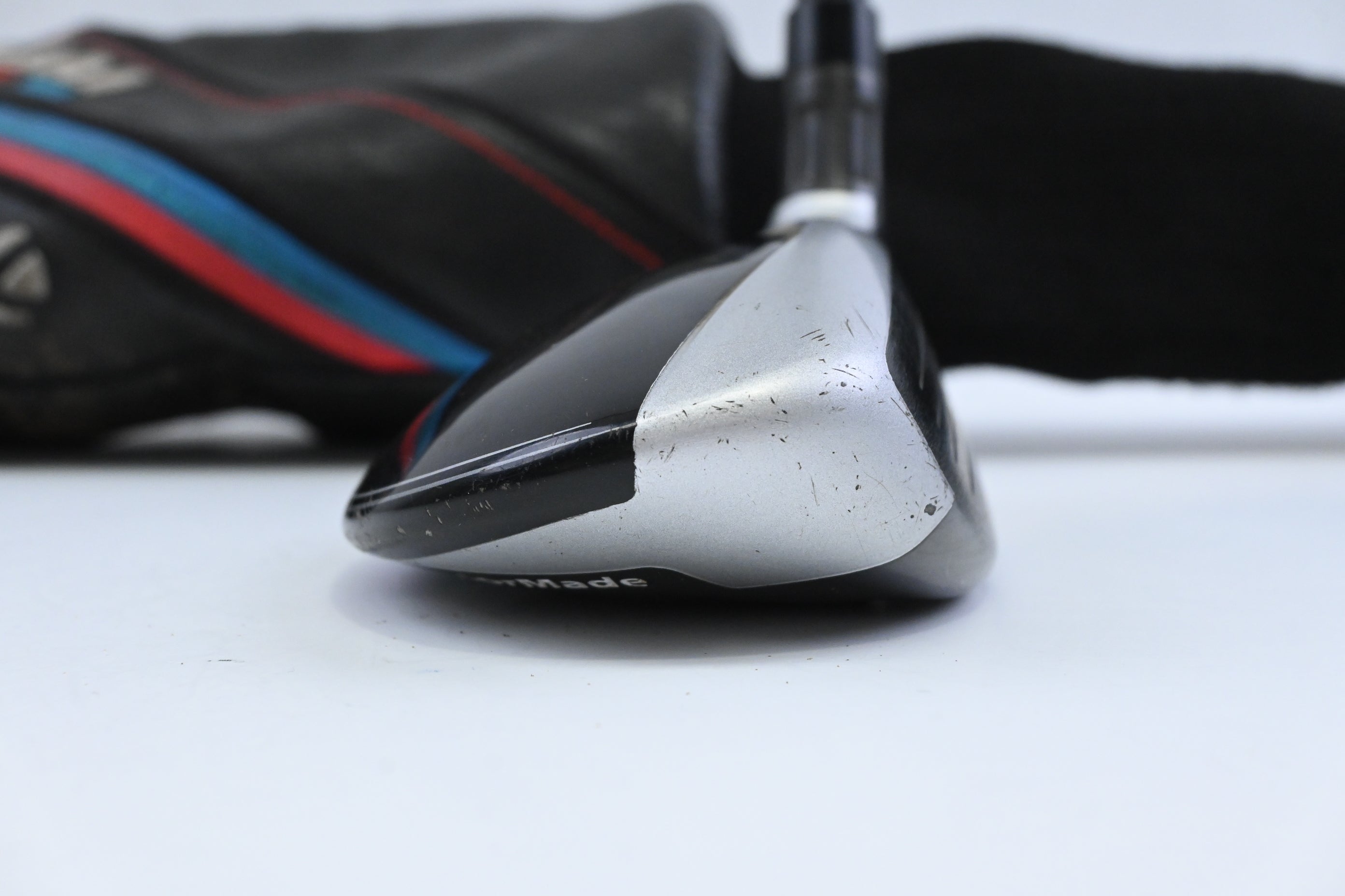 Taylormade M4 #4 Hybrid / 22 Degree / Regular Flex Fujikura Atmos Red 6 Shaft