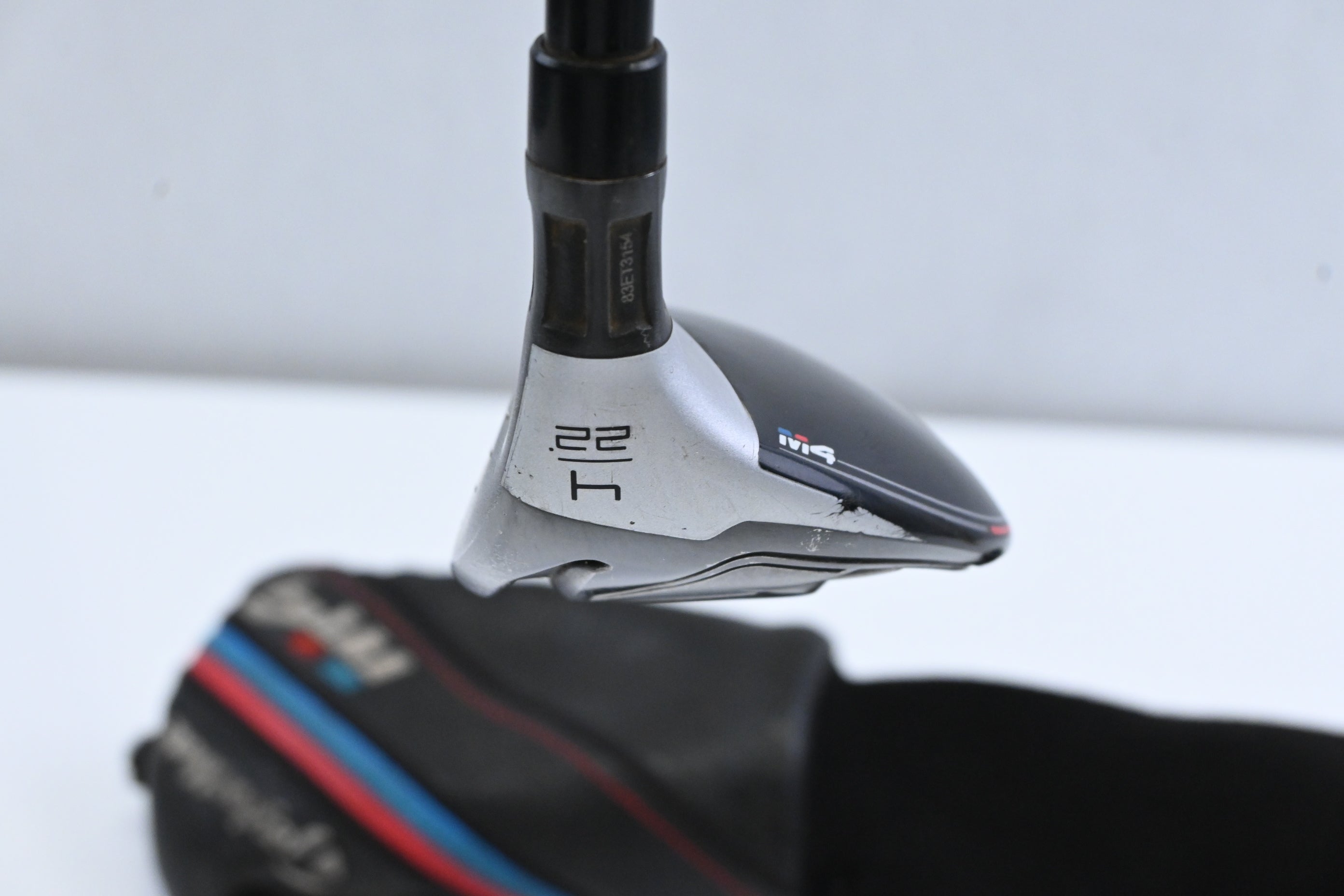 Taylormade M4 #4 Hybrid / 22 Degree / Regular Flex Fujikura Atmos Red 6 Shaft