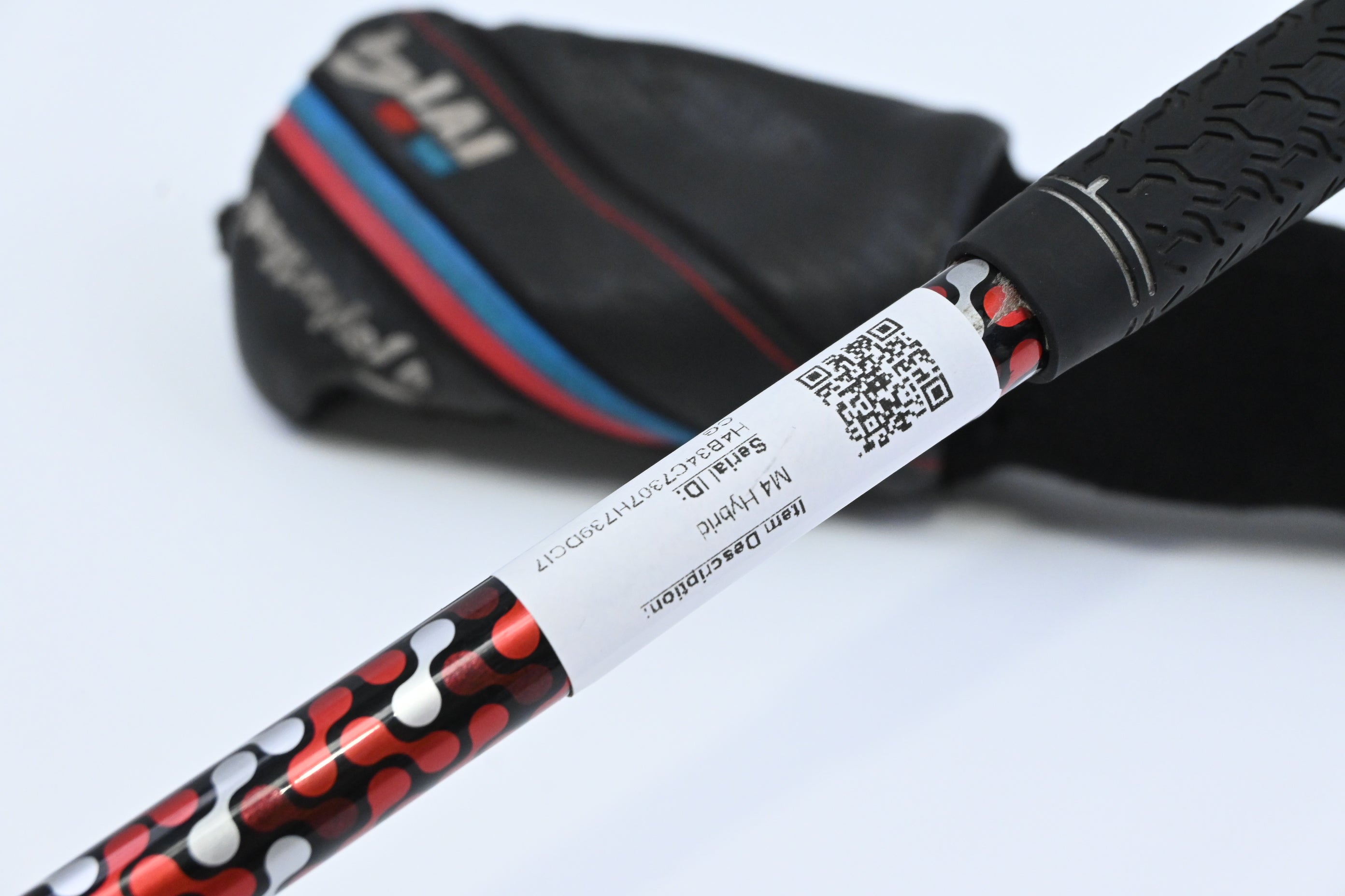 Taylormade M4 #4 Hybrid / 22 Degree / Regular Flex Fujikura Atmos Red 6 Shaft