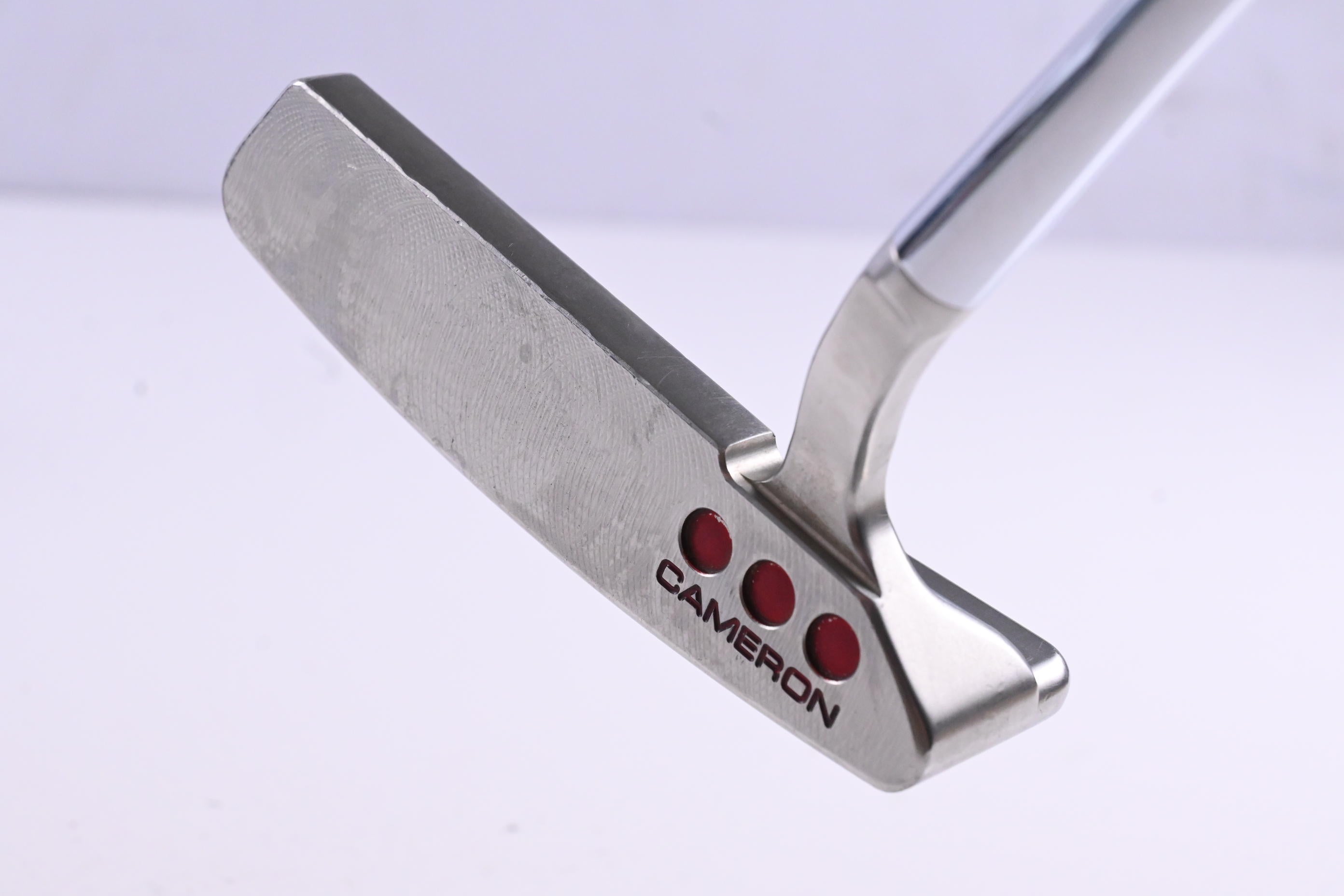Scotty Cameron Studio Select Newport 2.5 Putter / 33 Inch