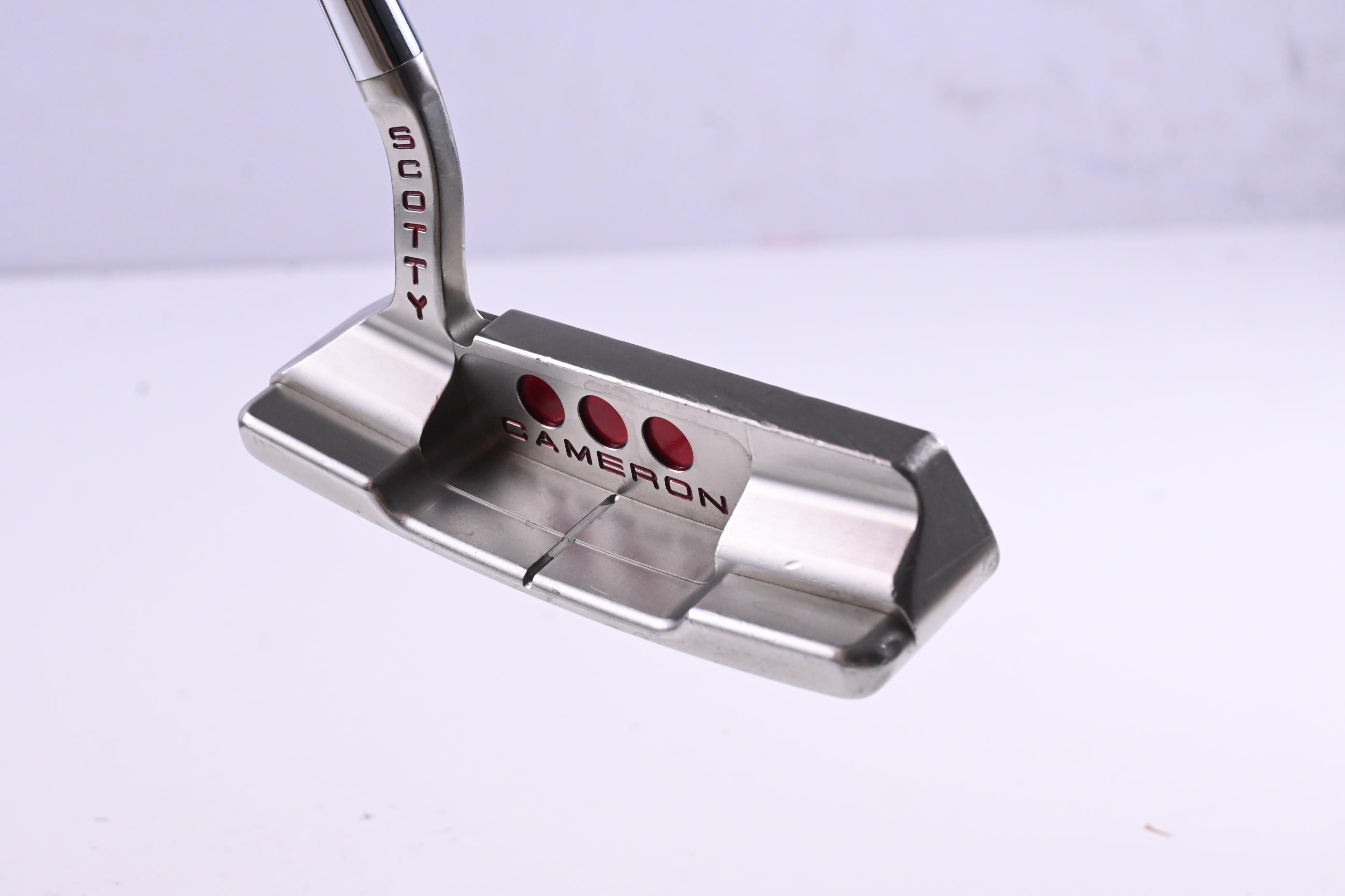 Scotty Cameron Studio Select Newport 2.5 Putter / 33 Inch