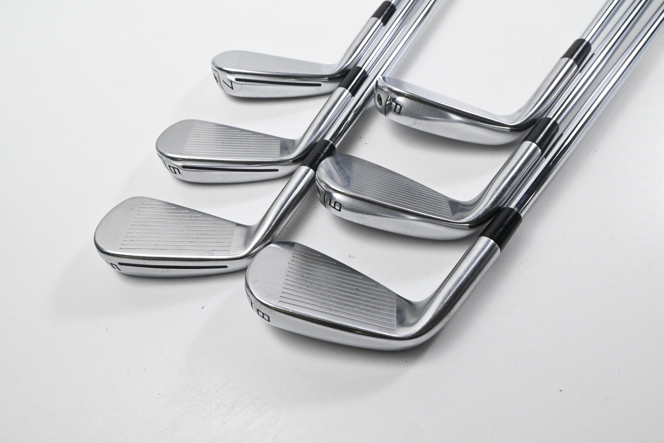 Taylormade P790 2019 Irons / 5-PW / Regular Flex Dynamic Gold 105 R300 Shafts