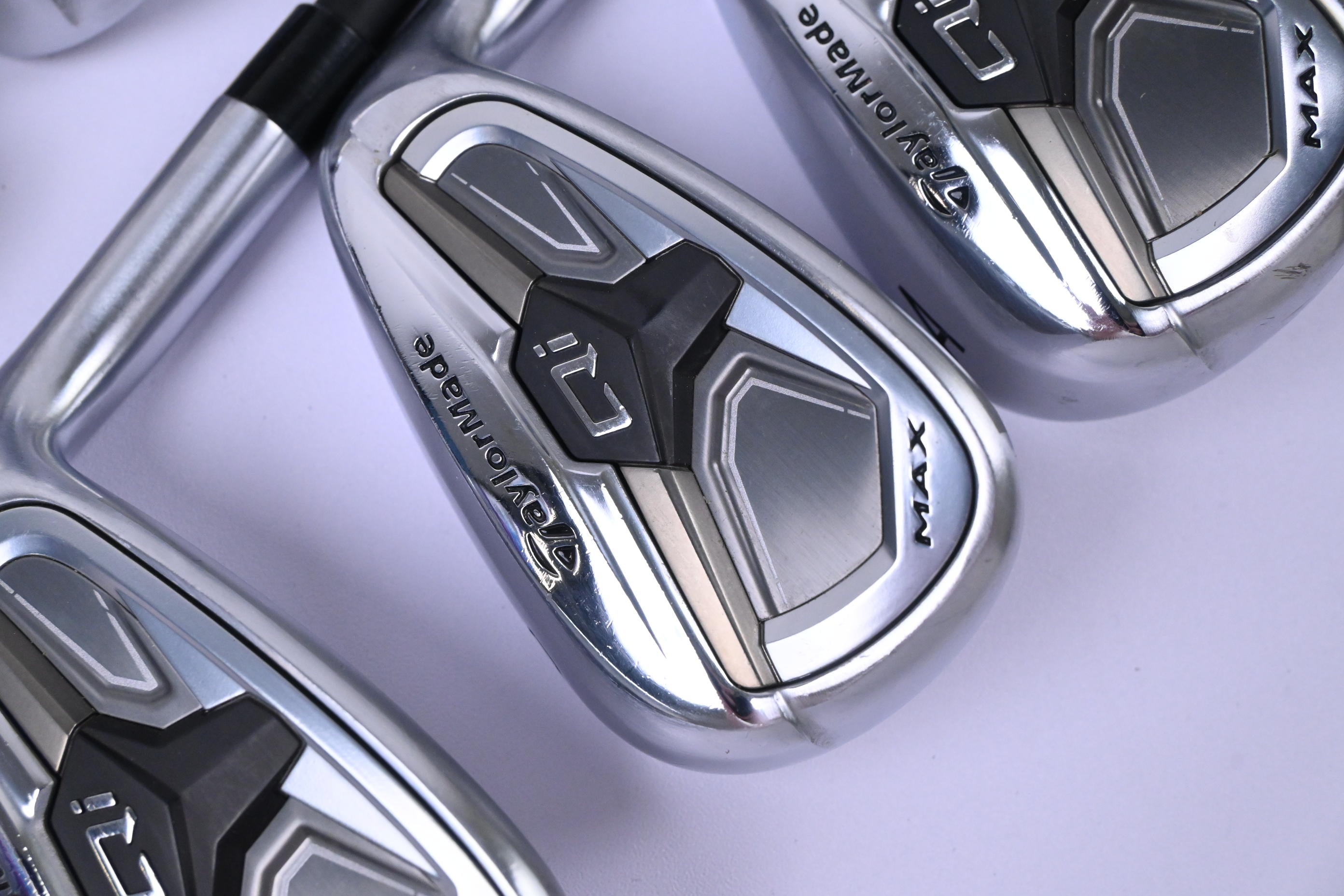 Taylormade Qi Max Irons / 5-PW+GW+SW / Stiff Flex KBS REAX 75 Shafts
